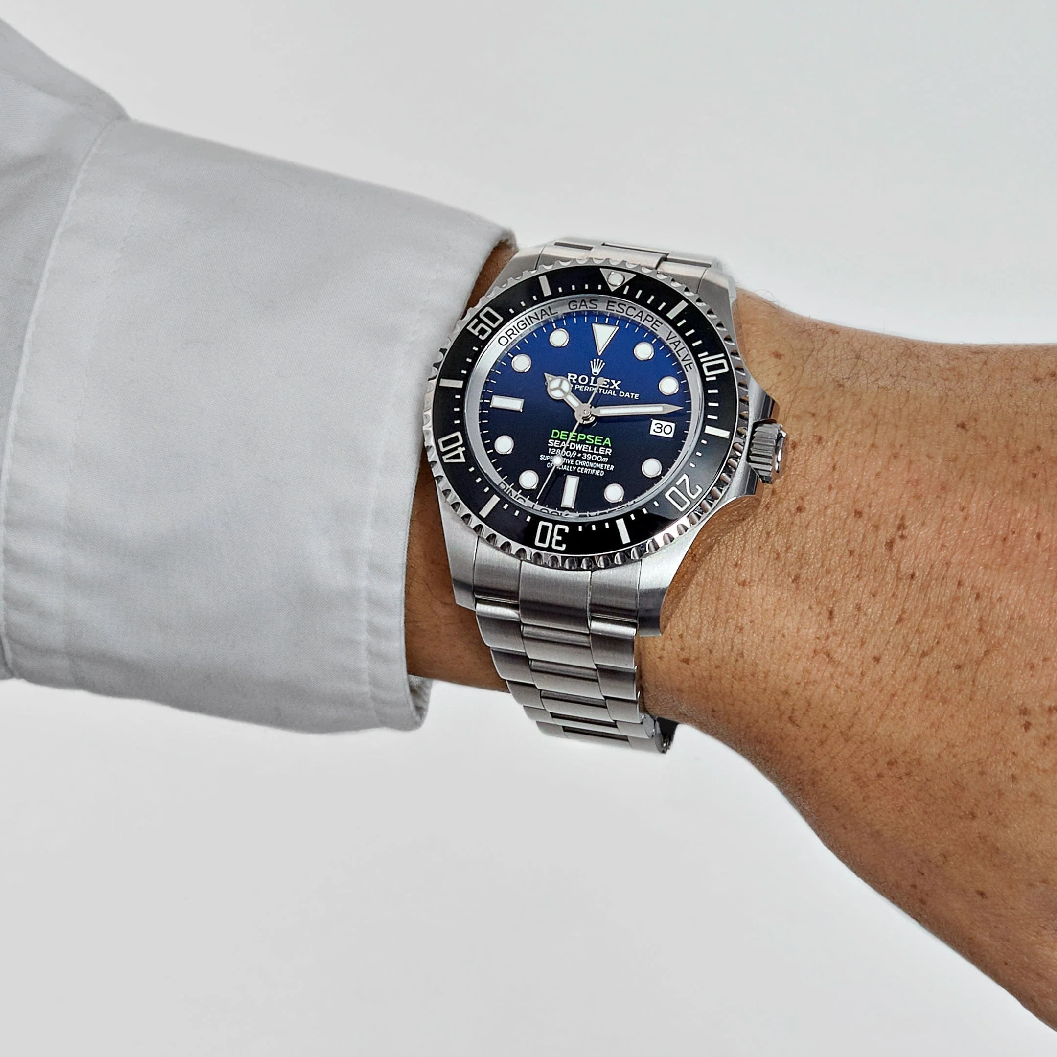Rolex Deepsea Sea-Dweller 136660 'James Cameron' Stainless Steel Blue Dial (2024)