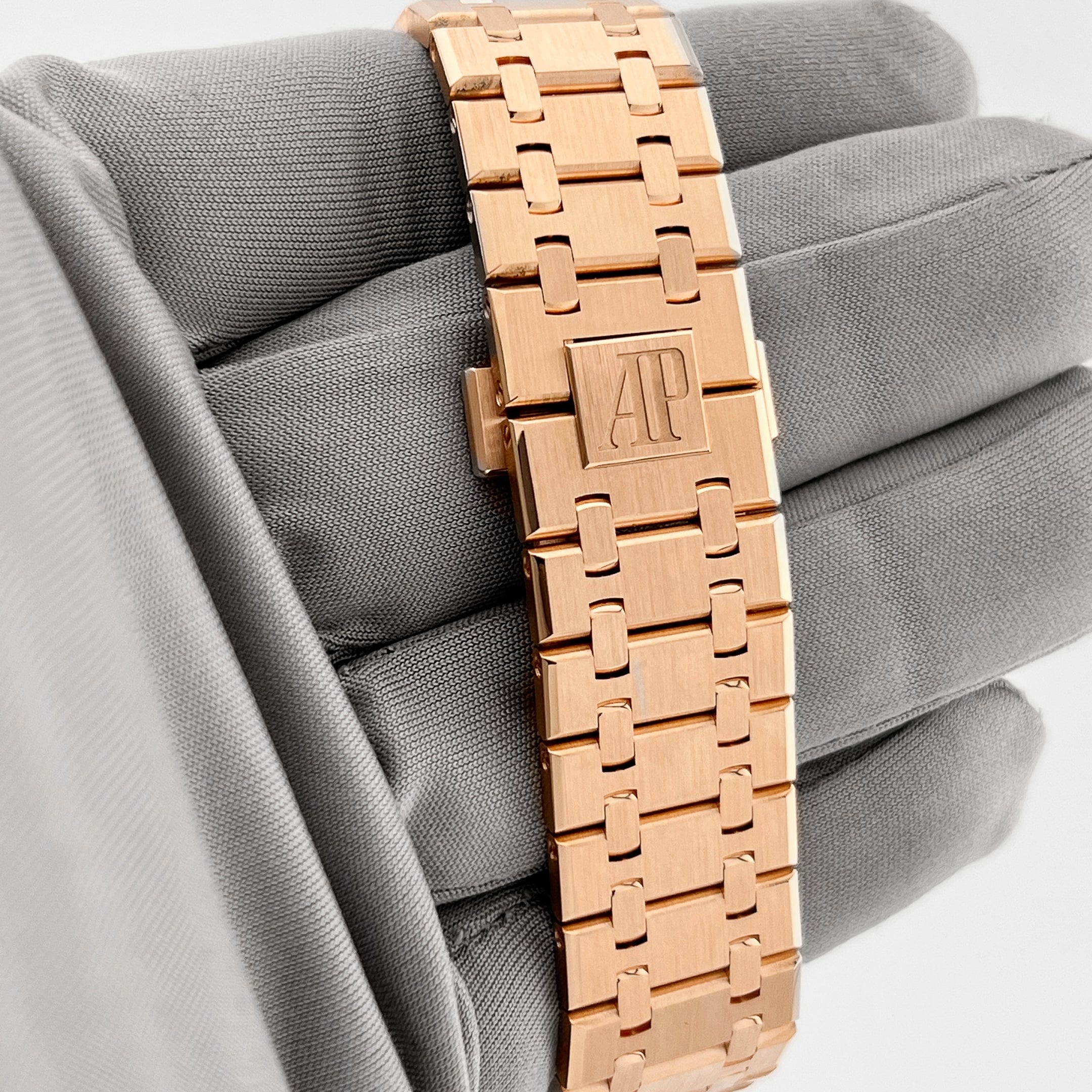 Audemars Piguet Royal Oak 26240OR.OO.1320OR.05 Chronograph Blue Dial (2024)