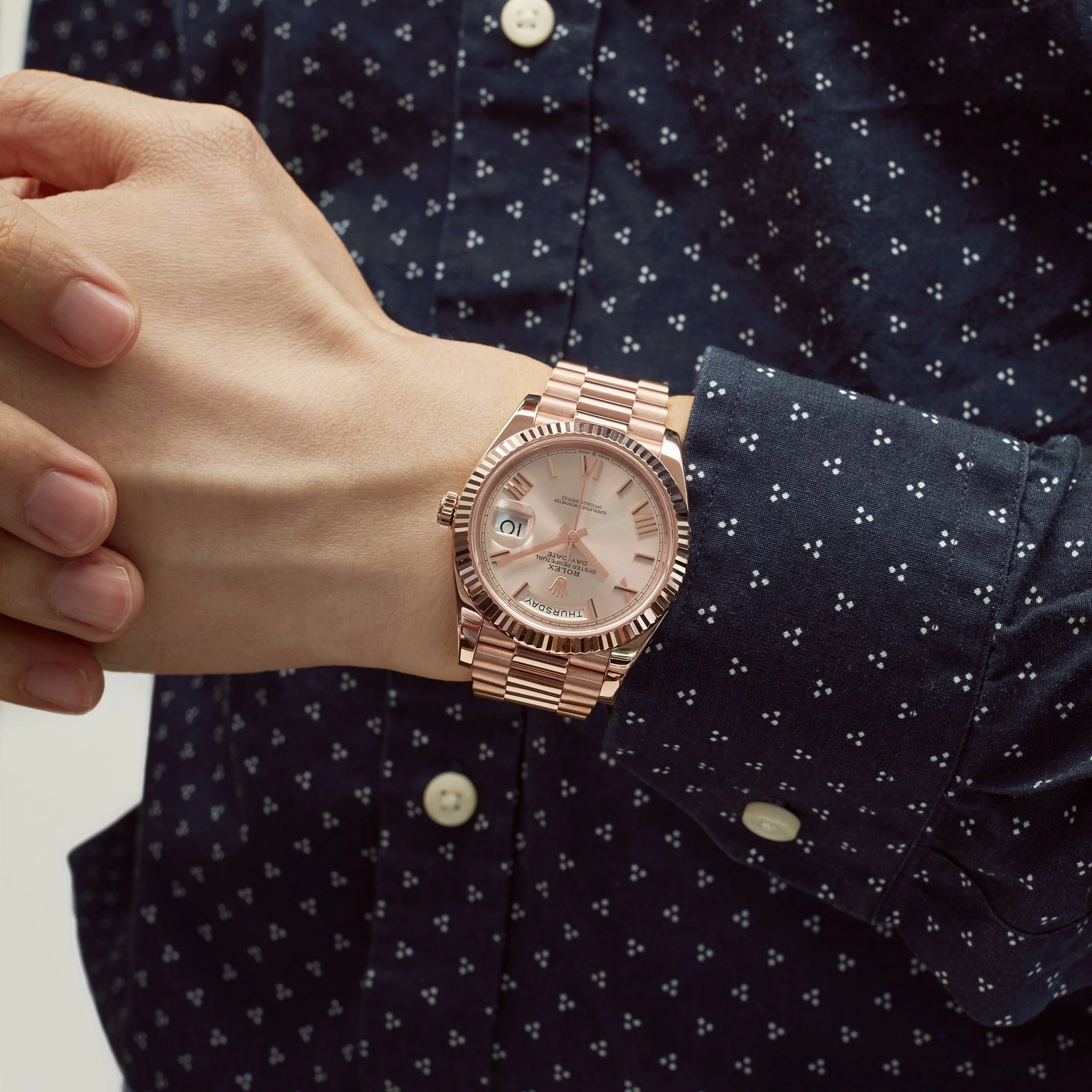 Rolex Day-Date 40 228235 Rose Gold Sundust Roman Dial