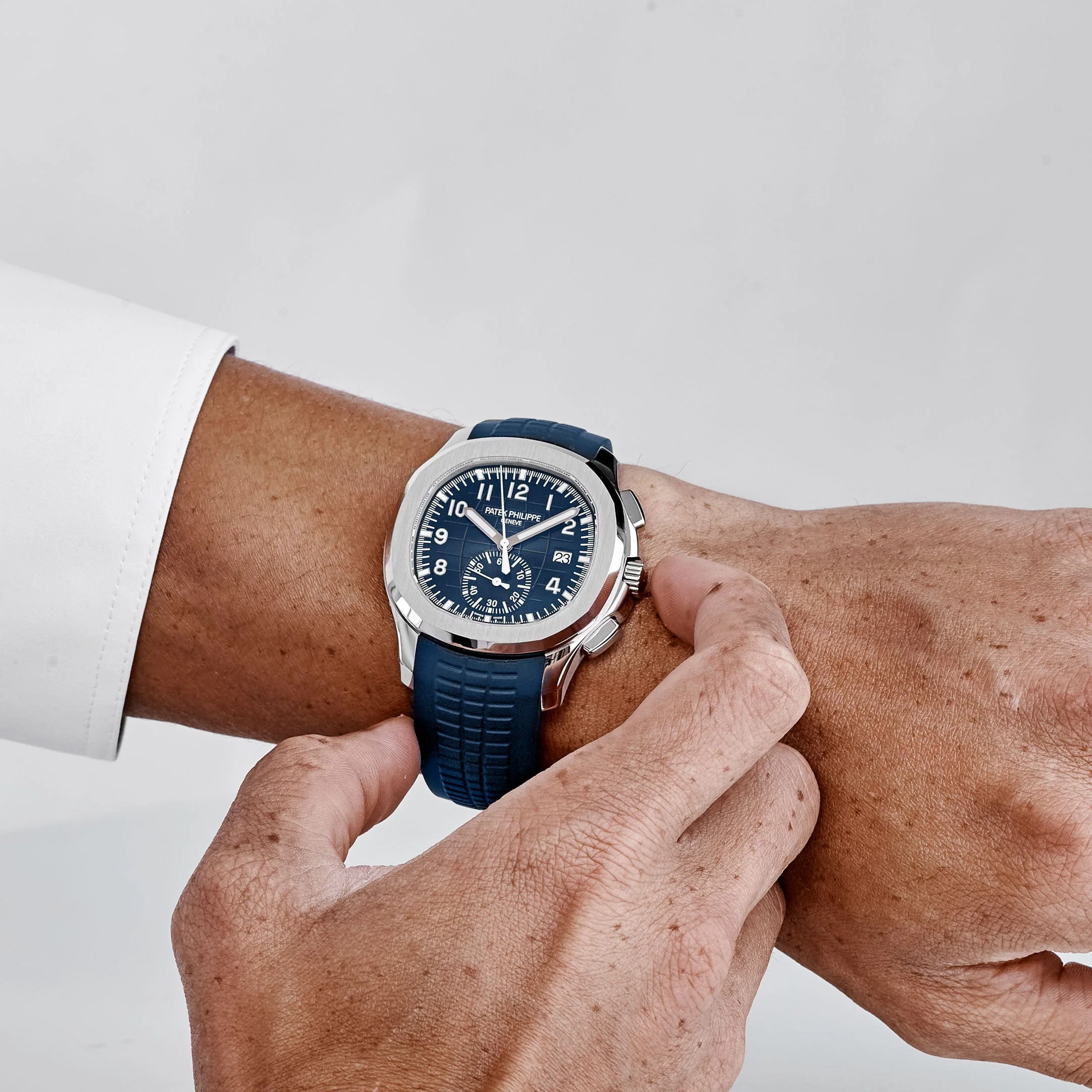 Patek Philippe Aquanaut 5968G-001 White Gold Blue Dial (2025)