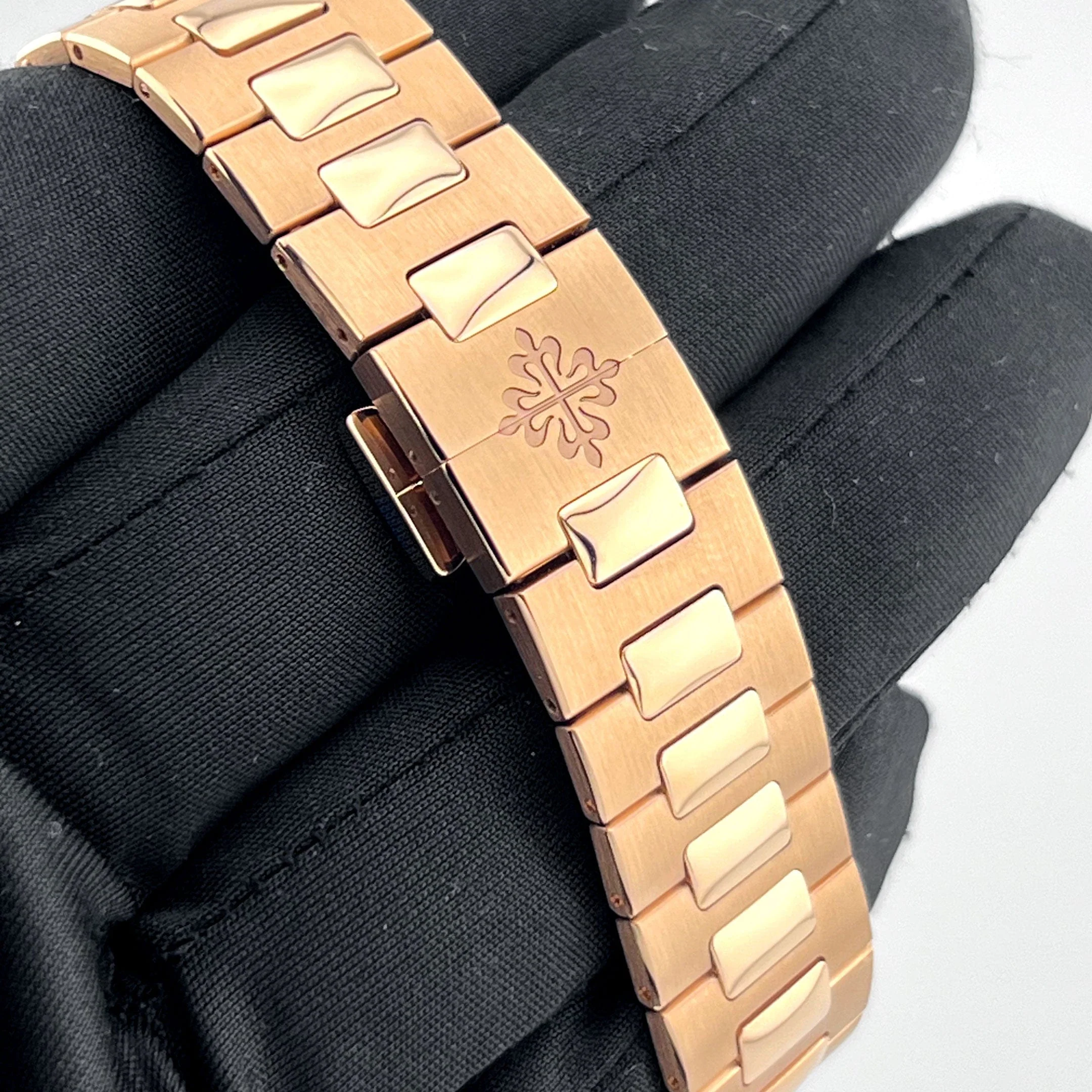 Patek Philippe Cubitus 7128/1R-001 Rose Gold Brown Dial (2025)