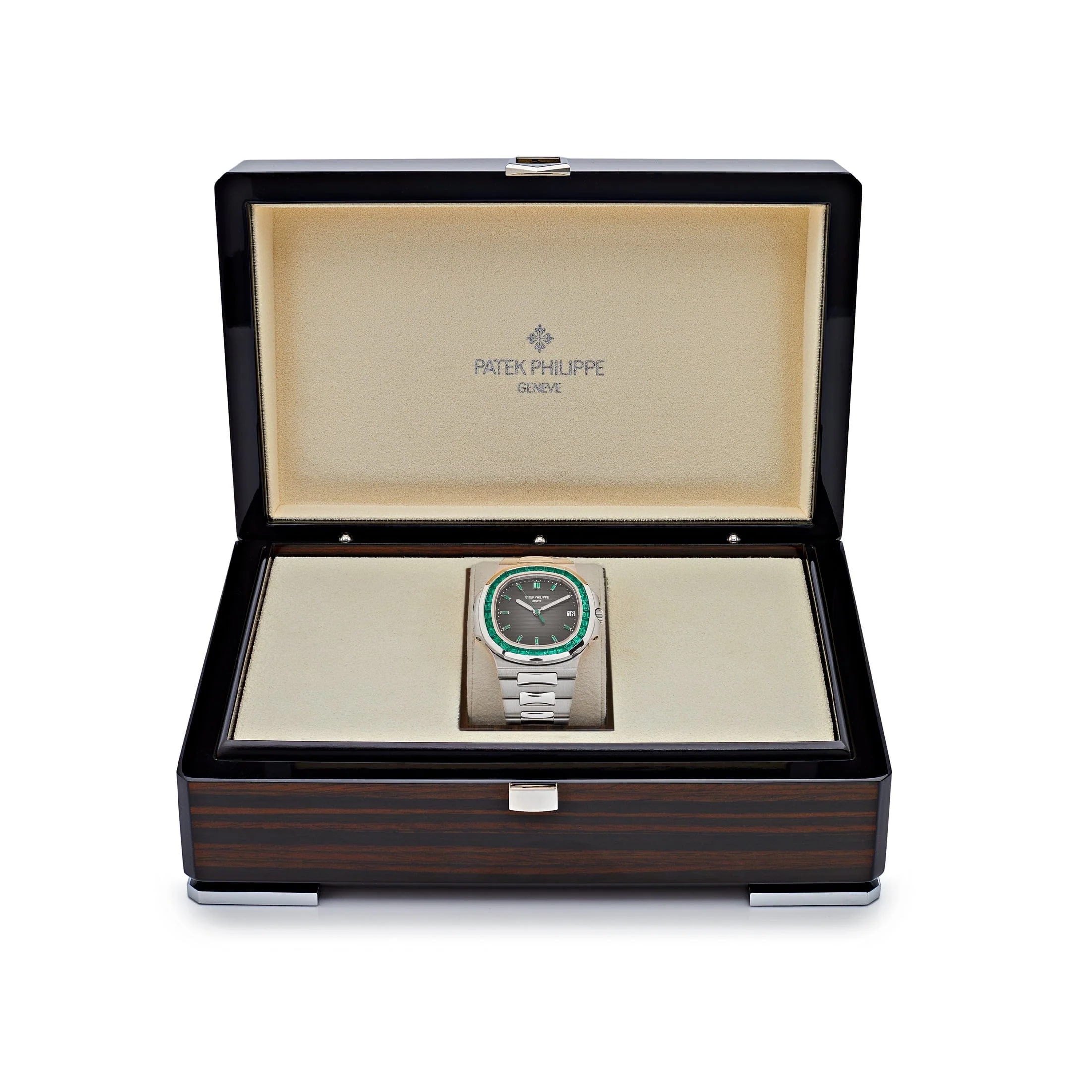 Patek Philippe Nautilus 5711/113P-001 Platinum Emeralds Black Dial
