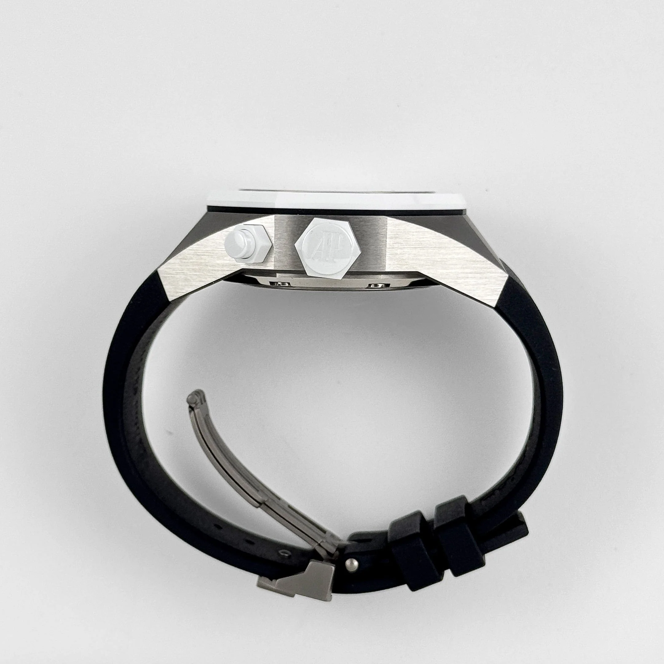 Audemars Piguet Royal Oak Concept 26580IO.OO.D010CA.01 Tourbillon GMT Titanium