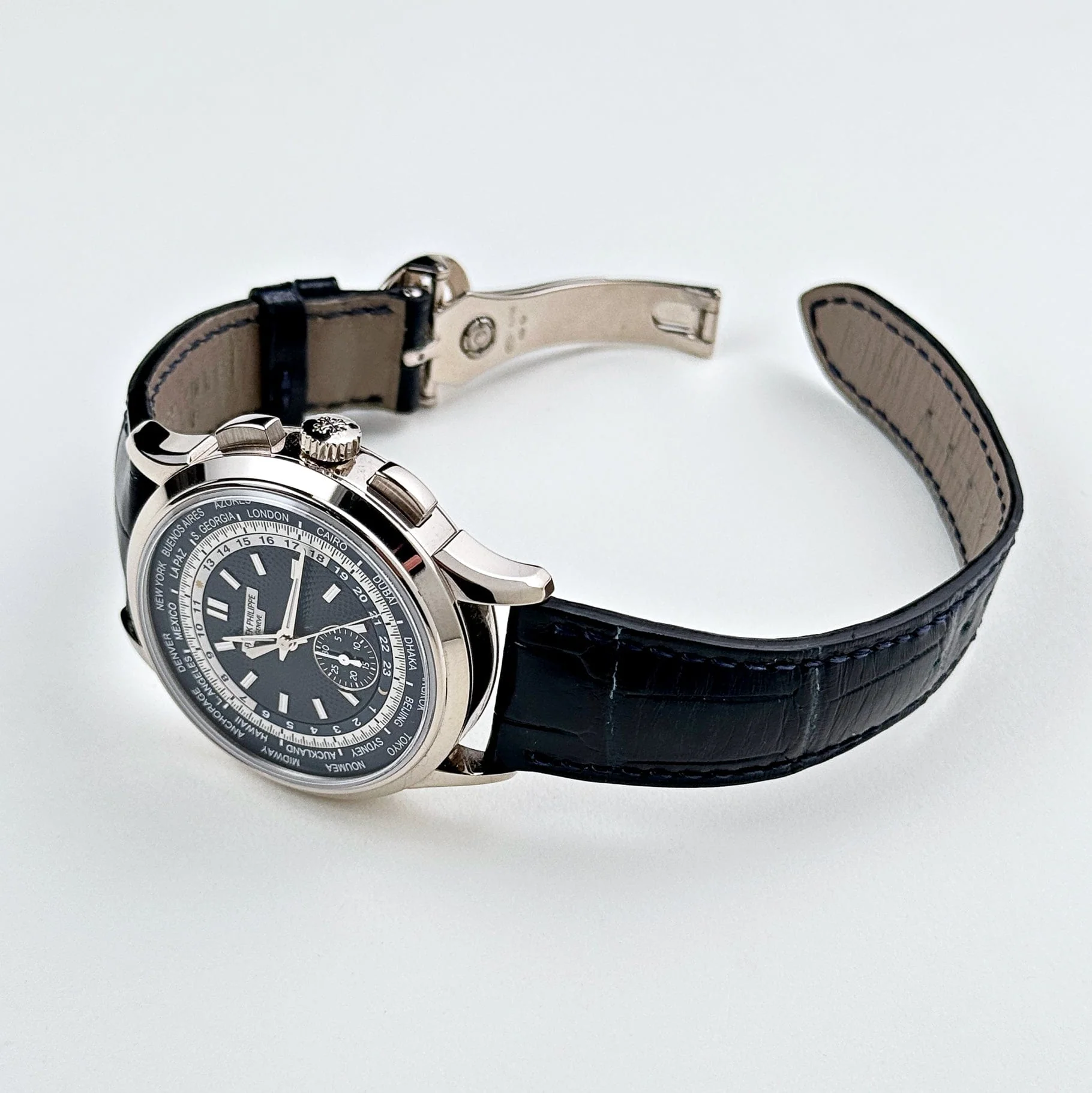 Patek Philippe Complications 5930G-010 World Time Flyback Chronograph White Gold Blue Dial (2020)