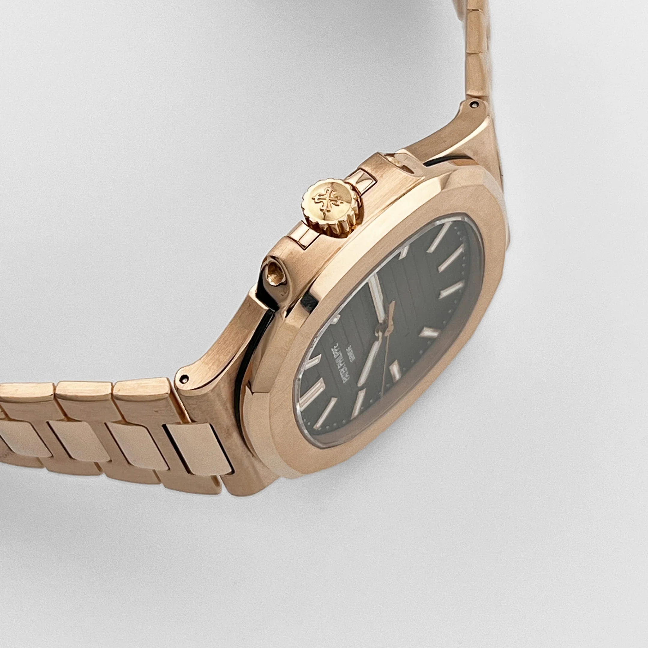 Patek Philippe Nautilus 5711/1R-001 Rose Gold Brown Dial (2015)