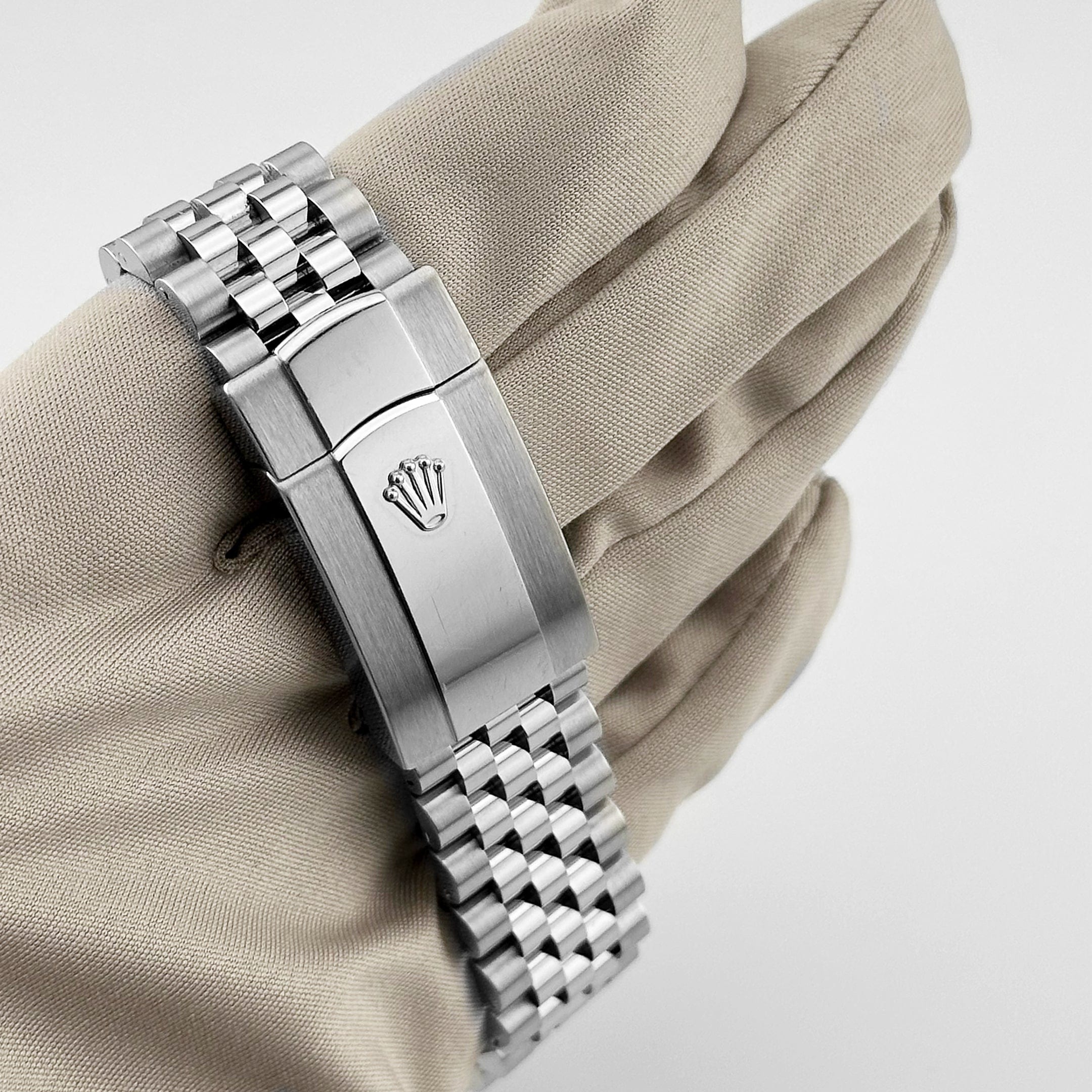 Rolex Datejust 36 126234 Stainless Steel Blue Motif Dial Jubilee (2023)