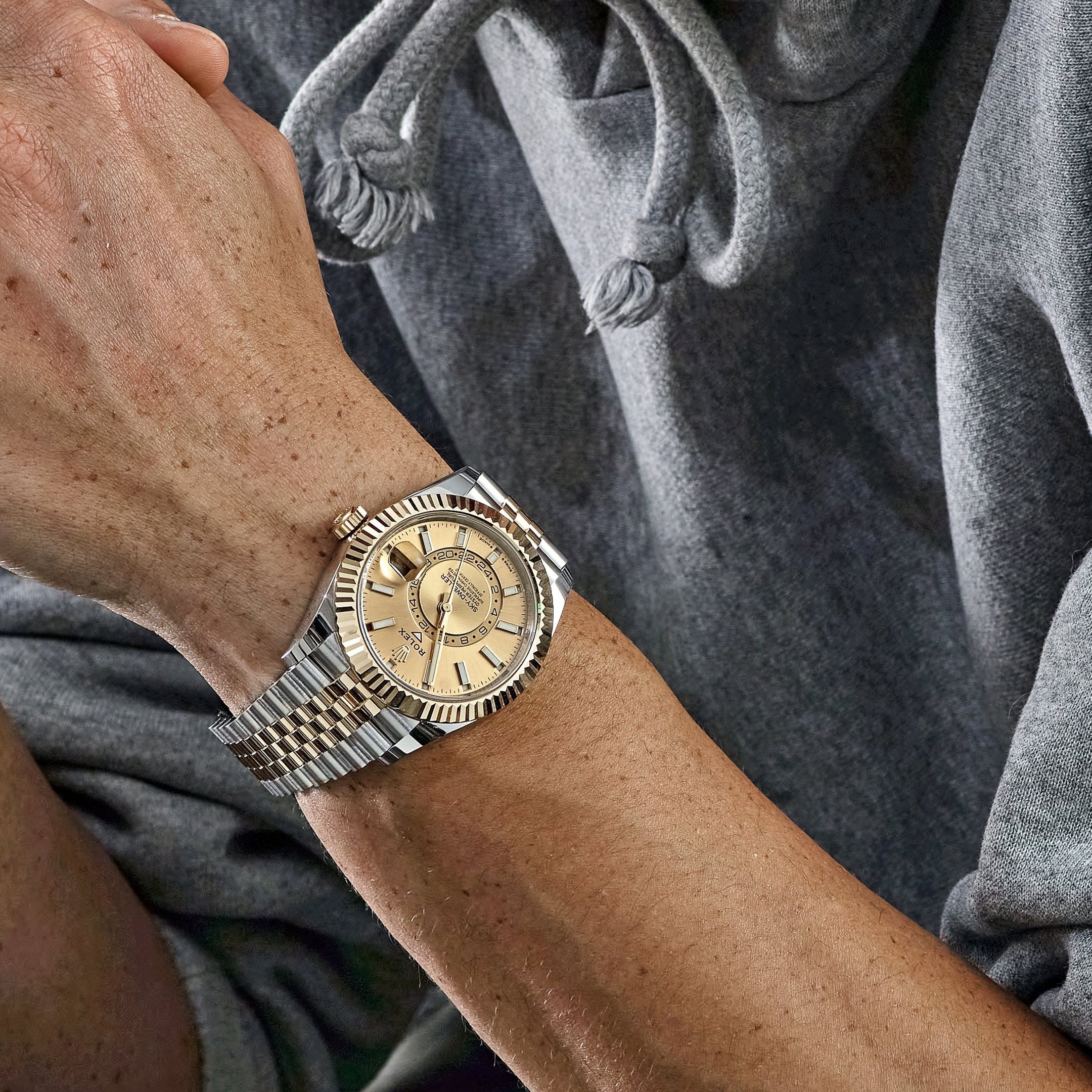 Rolex Sky-Dweller 336933 Stainless Steel Yellow Gold Jubilee Champagne Dial (2024)