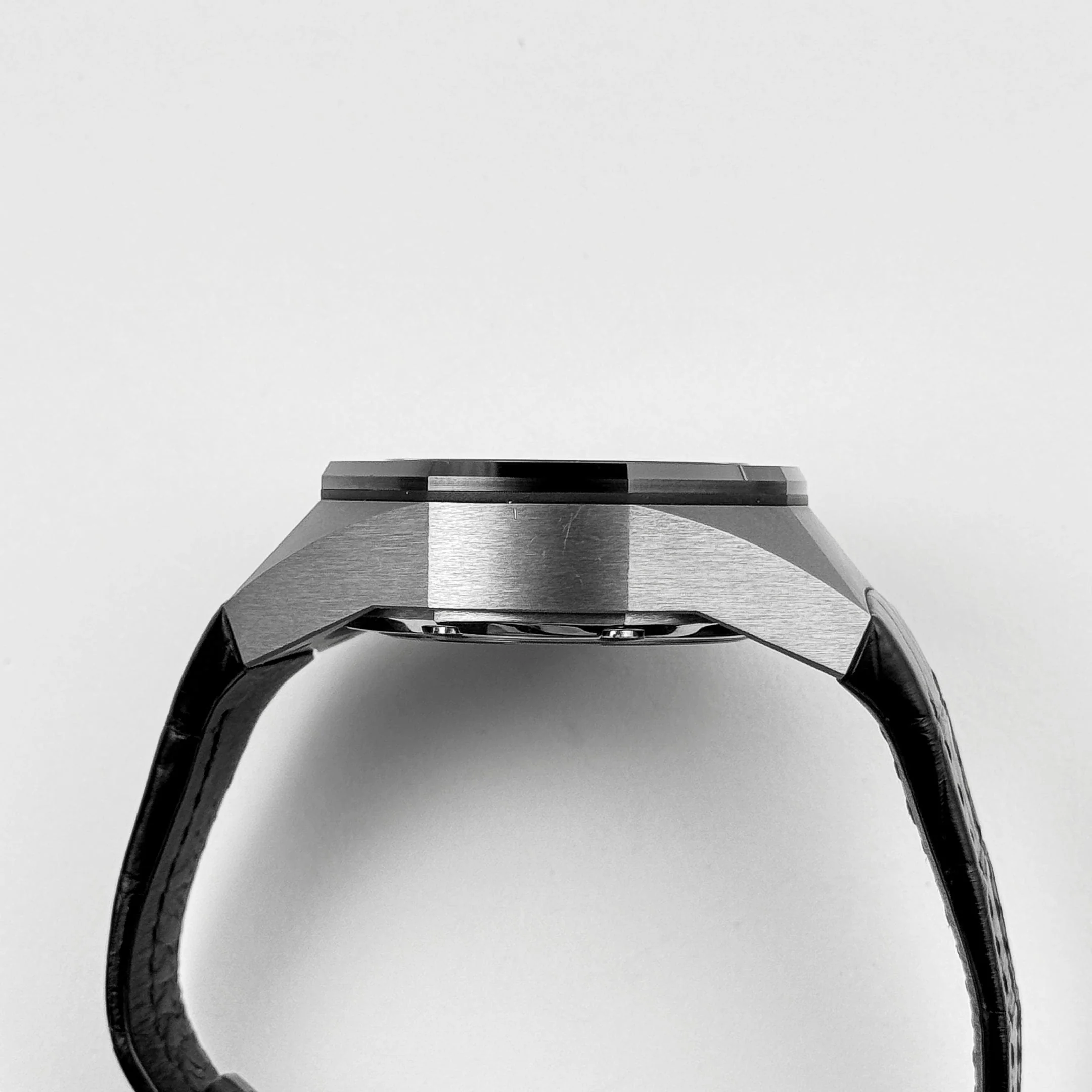 Audemars Piguet Royal Oak Concept 26560IO.OO.D002CA.01 Tourbillon GMT Titanium (2012)