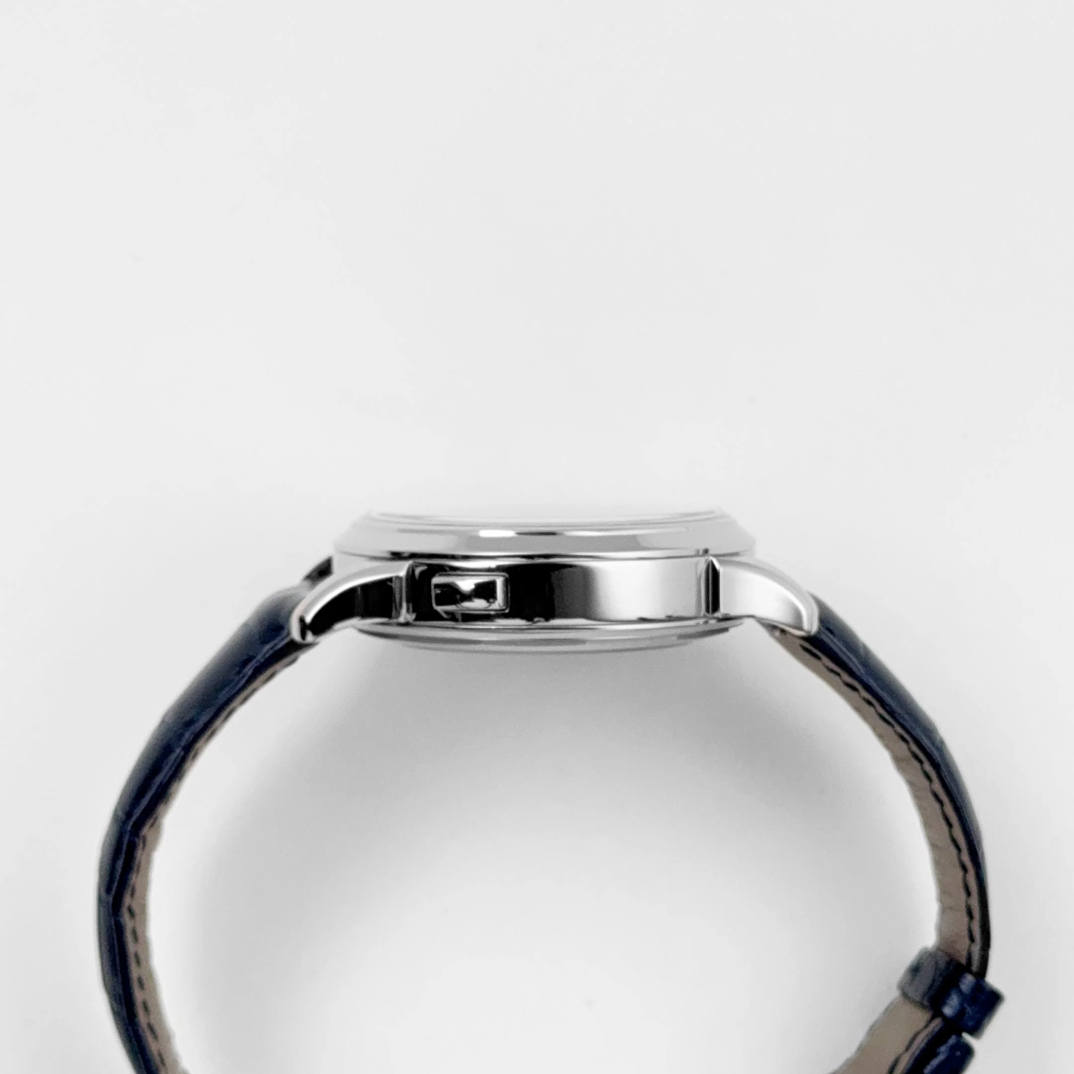 Patek Philippe Complications 5930G-010 World Time Flyback Chronograph White Gold Blue Dial (2019)