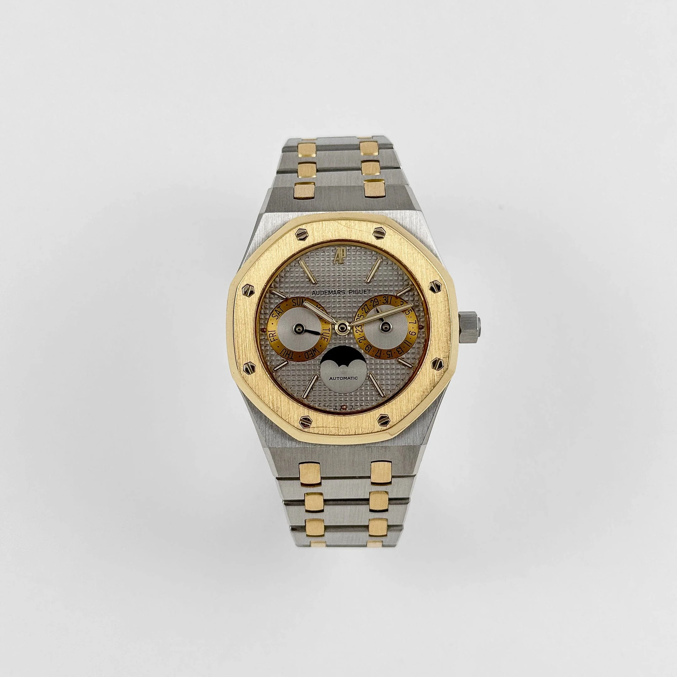 Audemars Piguet Royal Oak 25594SA.OO.0789SA.01 Day-Date Moonphase Yellow Gold Stainless Steel Silver Dial (1994)