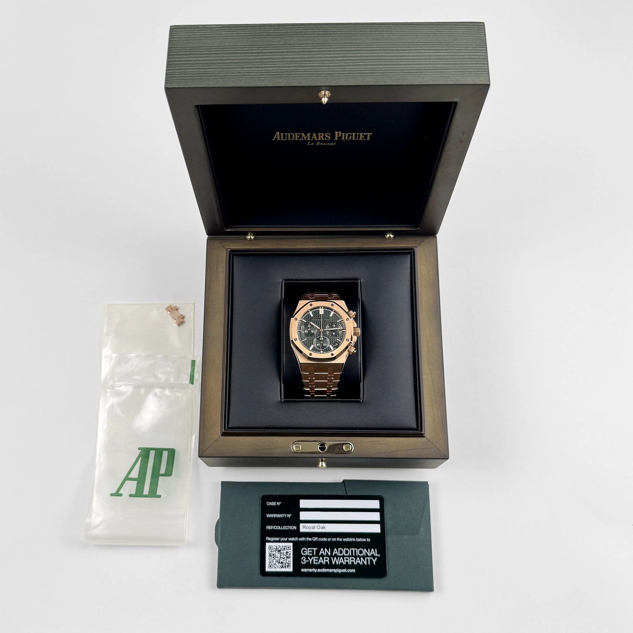 Audemars Piguet Royal Oak 26240OR.OO.1320OR.04 Chronograph '50th Anniversary' Rose Gold Khaki Green Dial (2022)