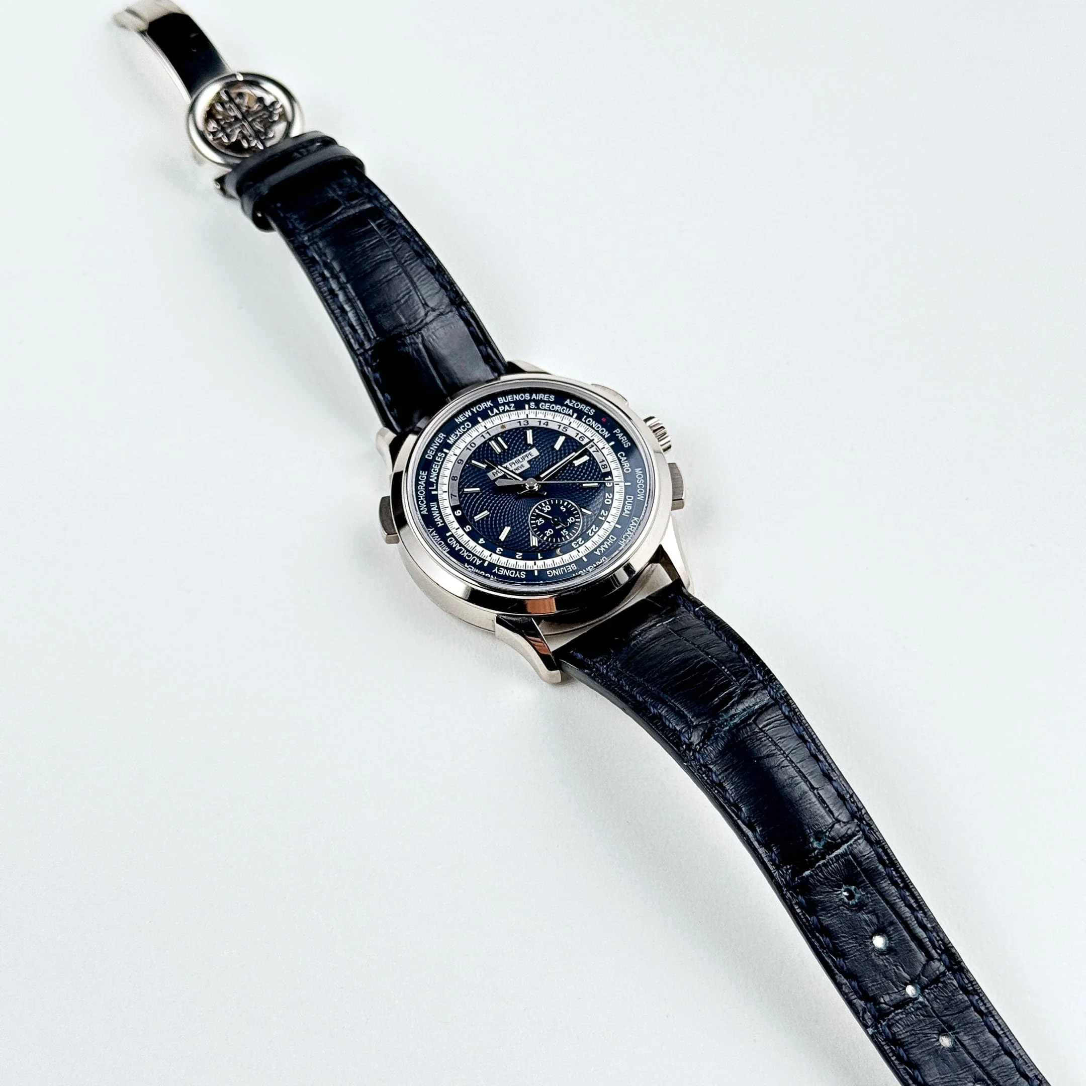 Patek Philippe Complications 5930G-010 World Time Flyback Chronograph White Gold Blue Dial (2020)