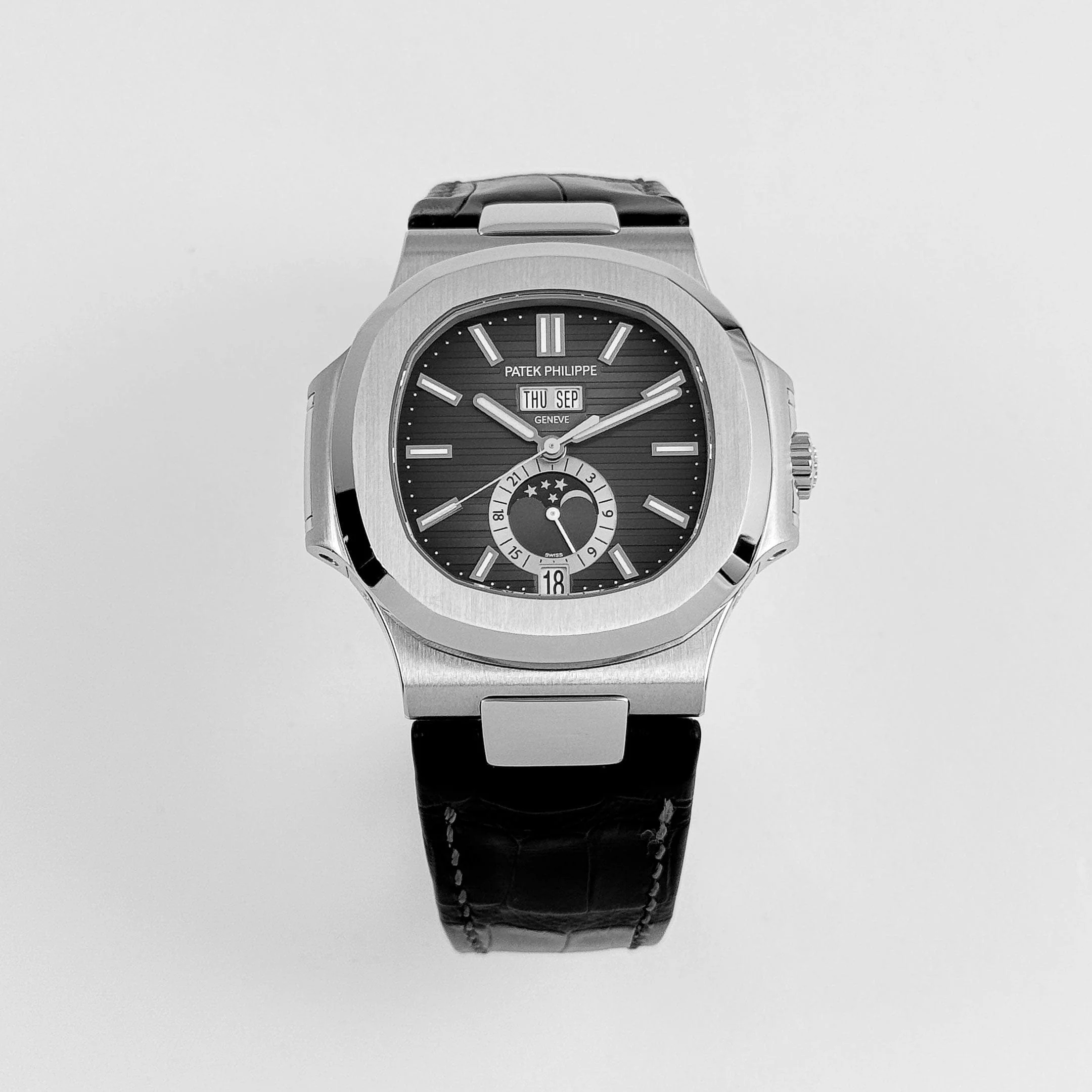 Patek Philippe Nautilus 5726A-001 Annual Calendar Moon Phases (2024)