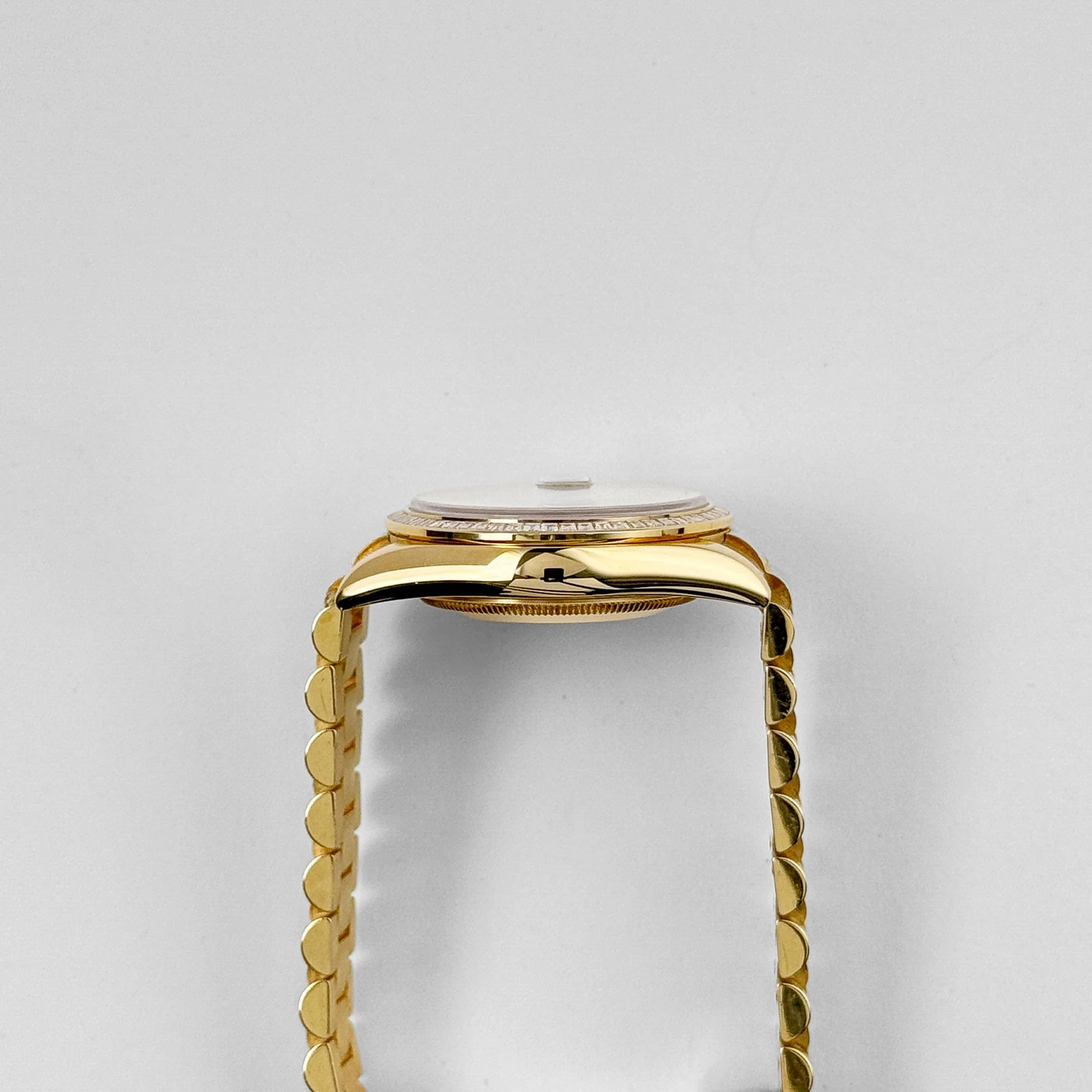 Rolex Day-Date 36 118398BR Yellow Gold Diamond Bezel Champagne Diamond Dial