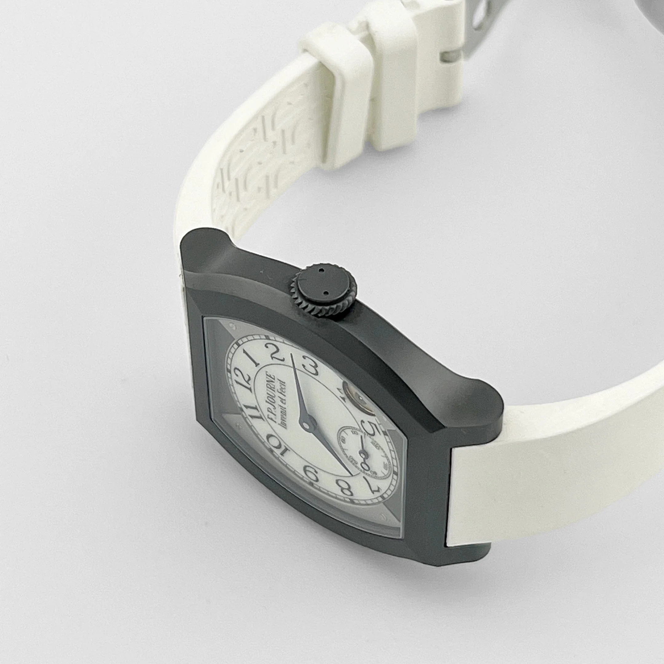 F.P.Journe Élégante 40 Ref. ELT Titalyt Luminescent White Dial