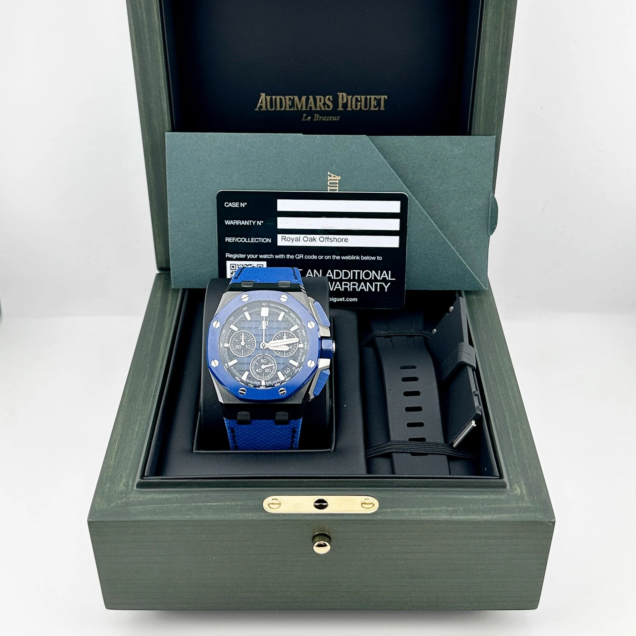 Audemars Piguet Royal Oak Offshore 26420CE.OO.A043VE.01 Selfwinding Chronograph Black/Blue Ceramic (2023)