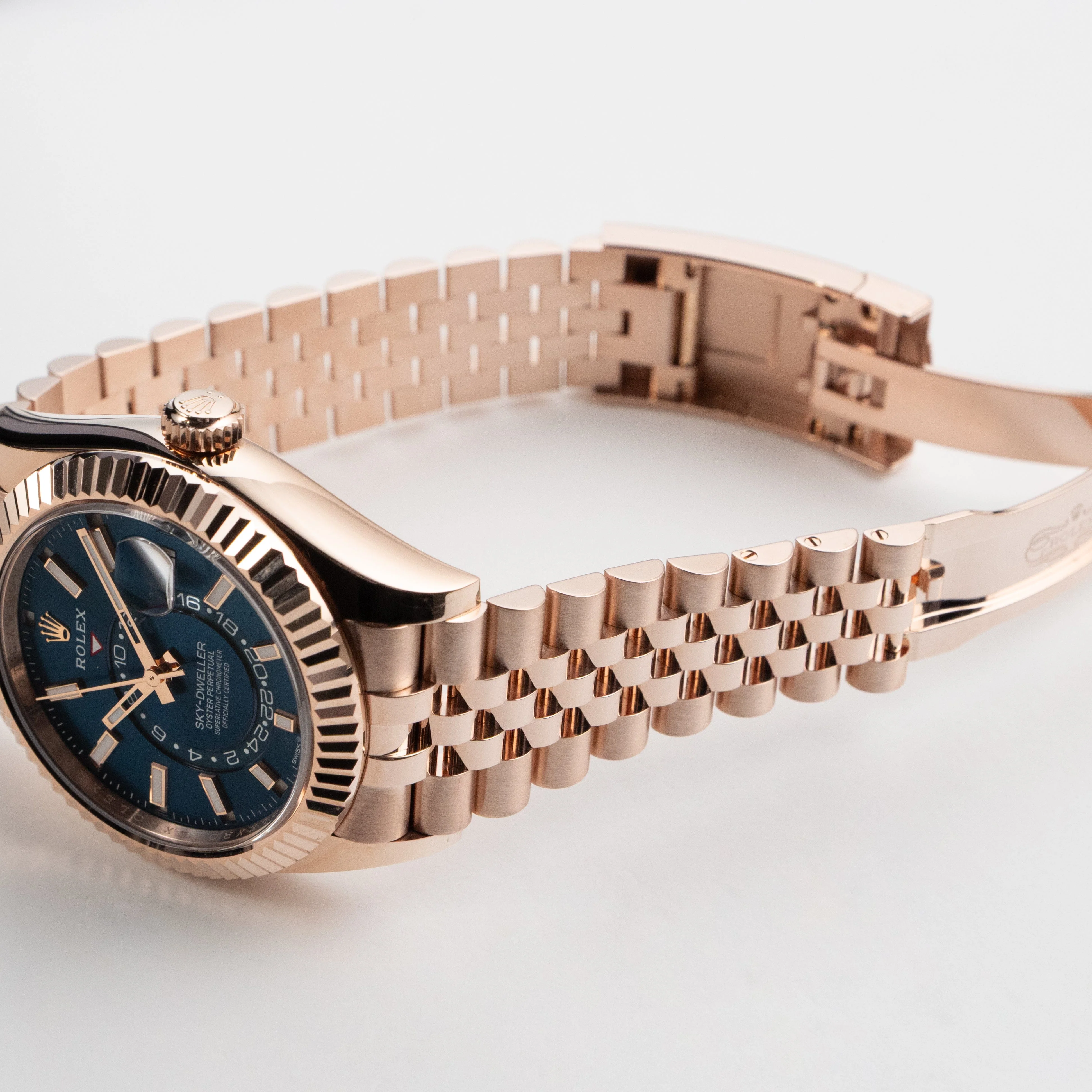 Rolex Sky-Dweller 336935 Rose Gold Blue-Green Dial Jubilee (2024)