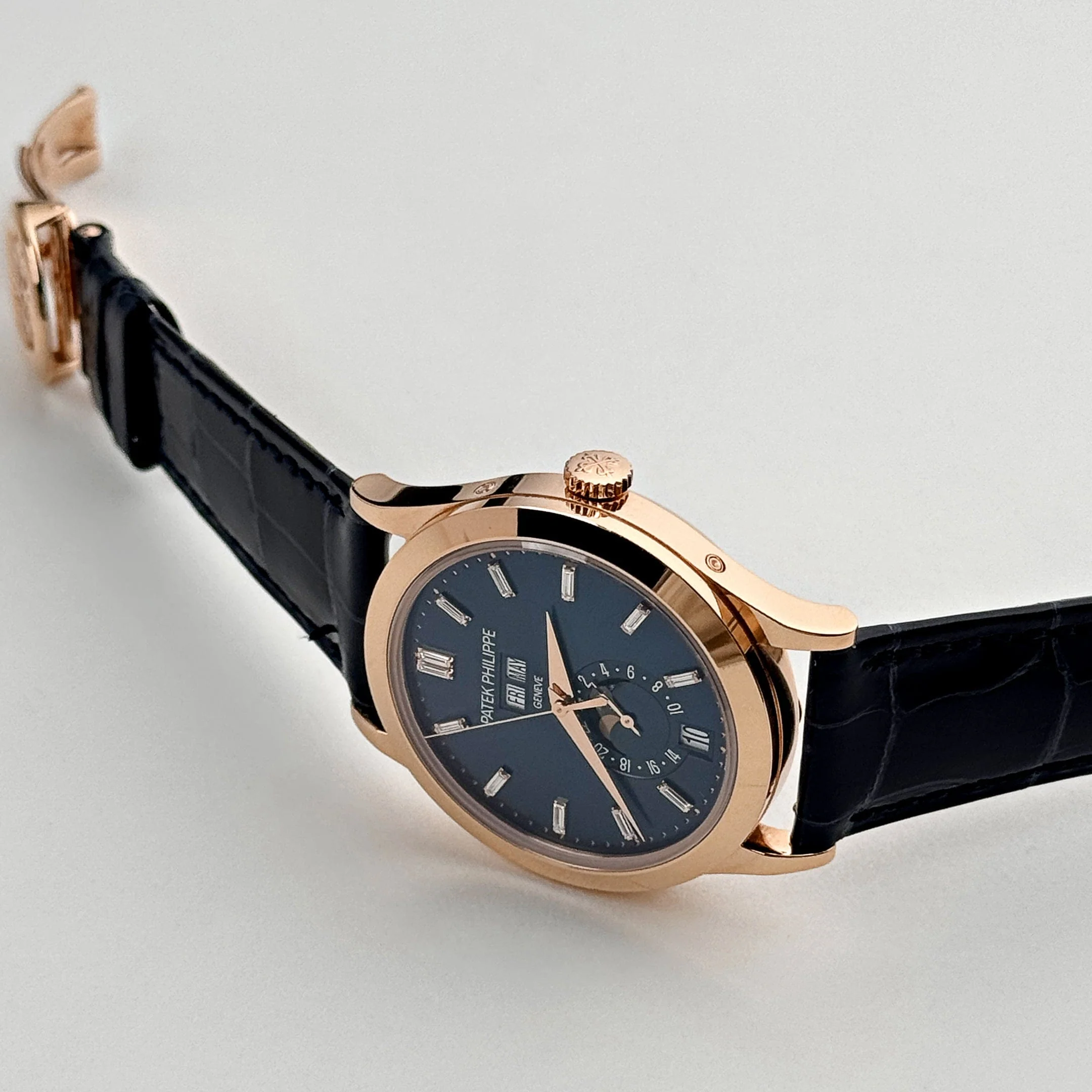 Patek Philippe Complications 5396R-015 Annual Calendar Rose Gold Blue Dial (2019)