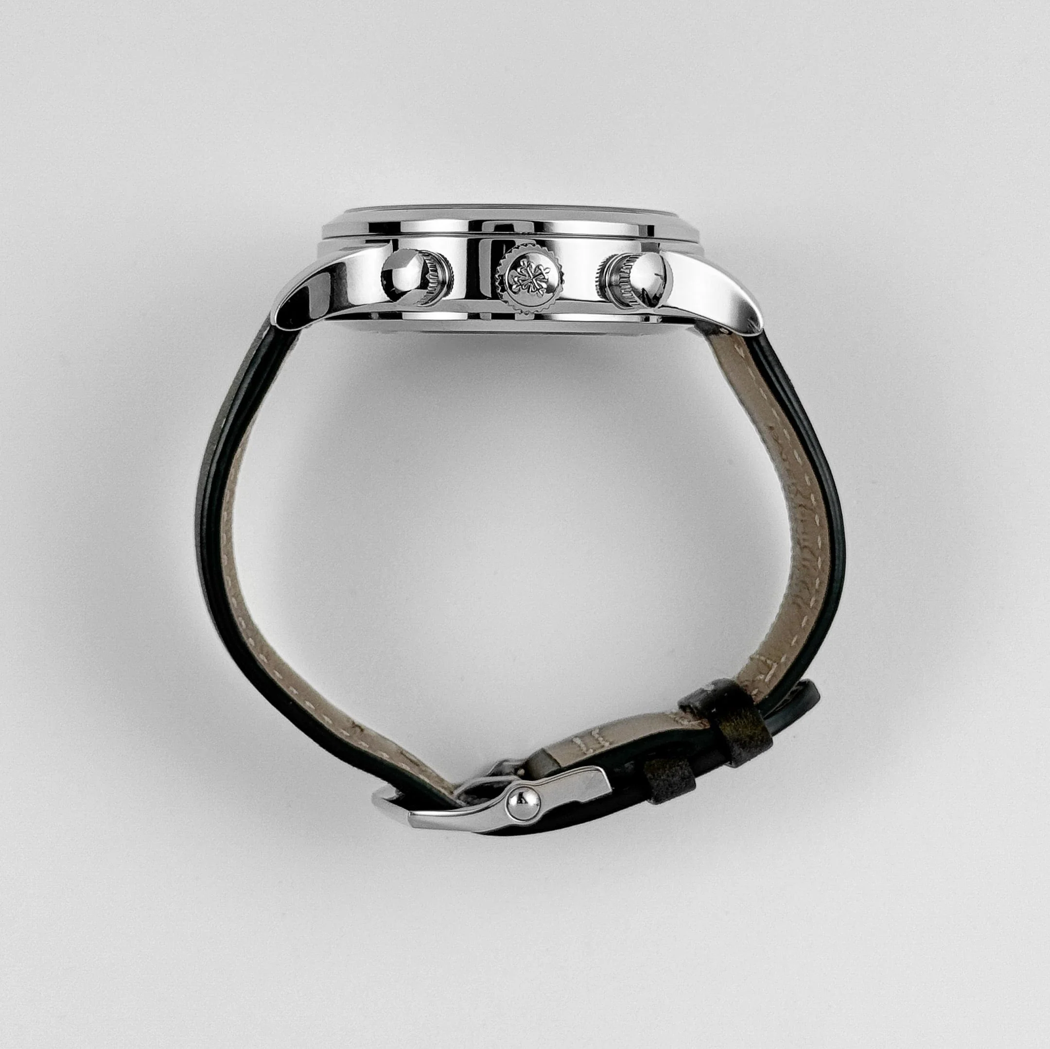 Patek Philippe Complications 5924G-010 Calatrava 'Pilot' Travel Time Chronograph White Gold Green Dial (2023)