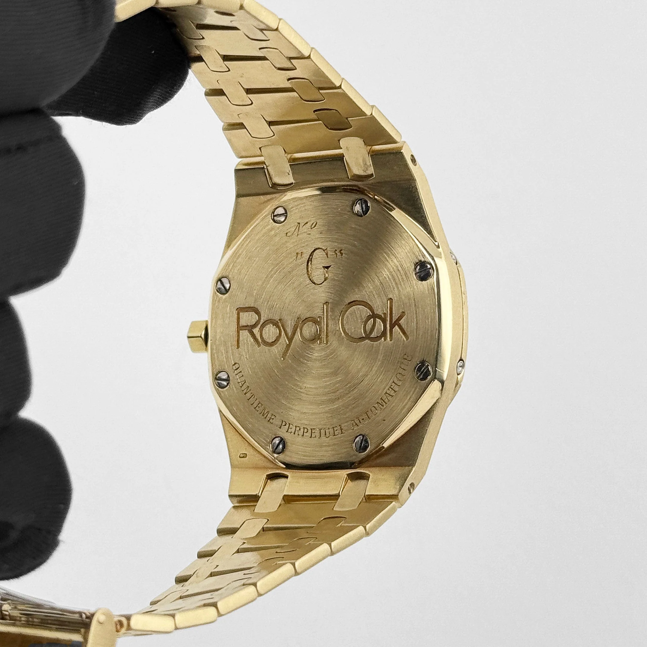 Audemars Piguet Royal Oak Perpetual Calendar 25654BA.OO.0944BA.01 Yellow Gold Gold Dial (1989)