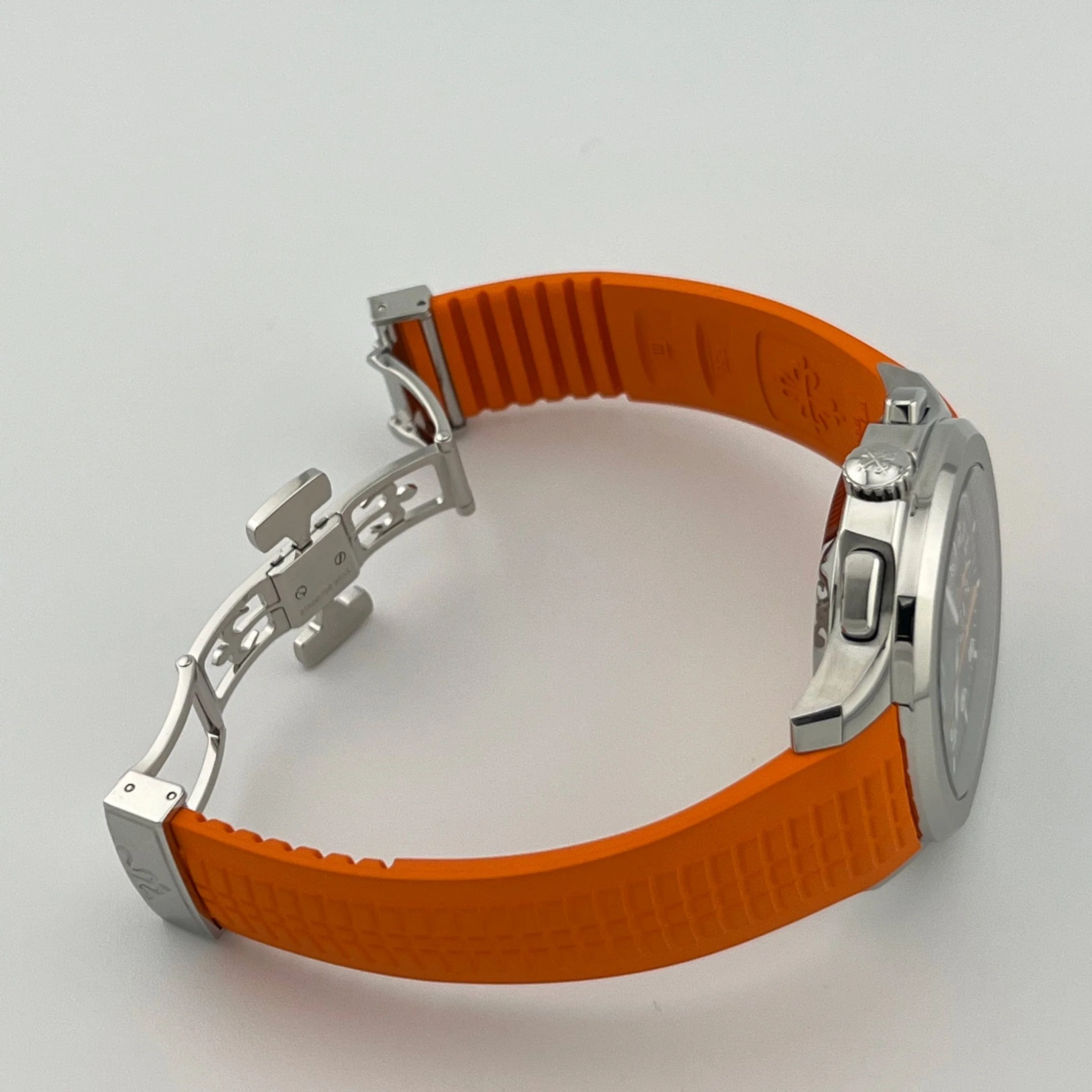 Patek Philippe Aquanaut Chronograph 5968A-001 Stainless Steel Black Dial (2020)