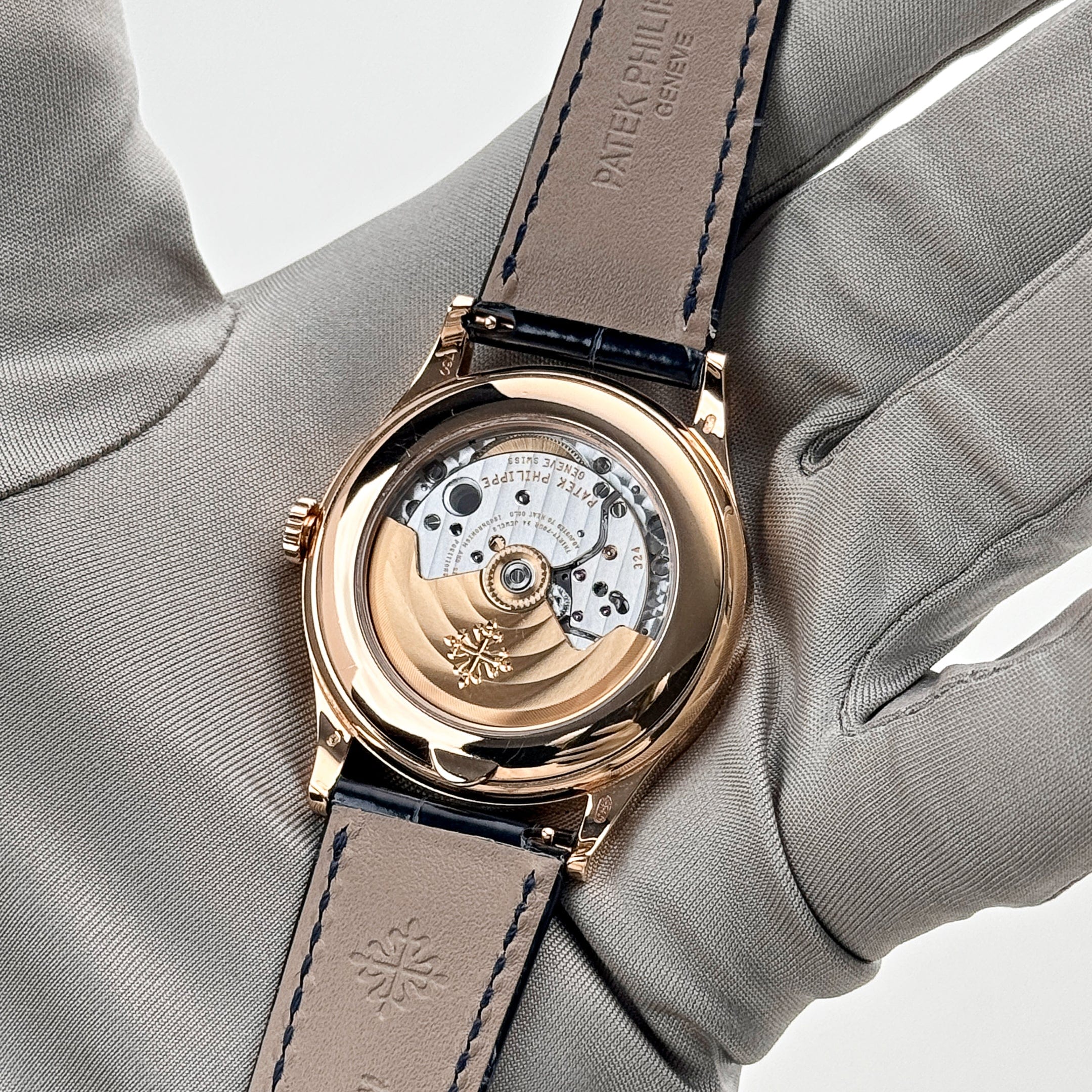 Patek Philippe Complications 5396R-015 Annual Calendar Rose Gold Blue Dial (2019)