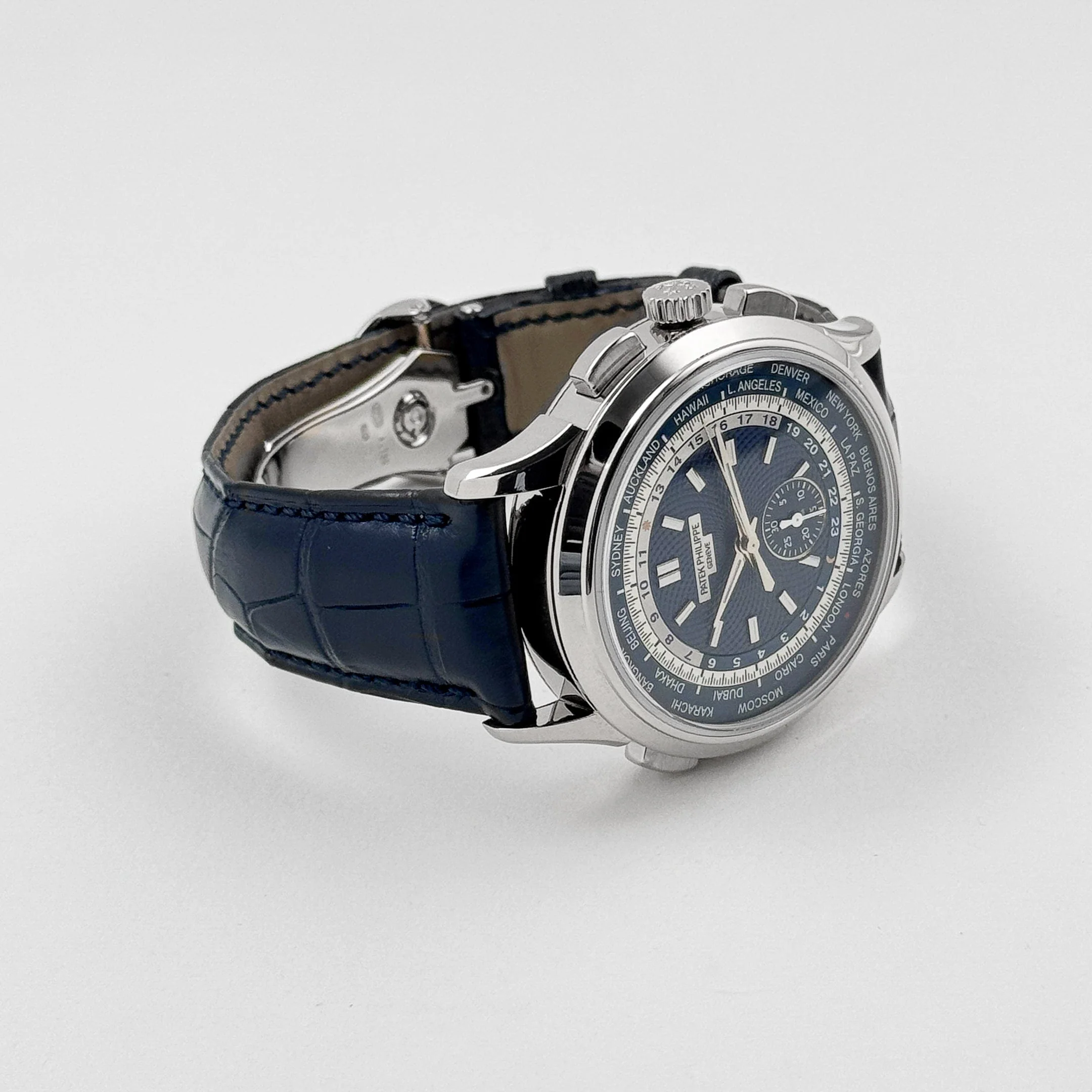 Patek Philippe Complications 5930G-010 World Time Flyback Chronograph White Gold Blue Dial (2019)