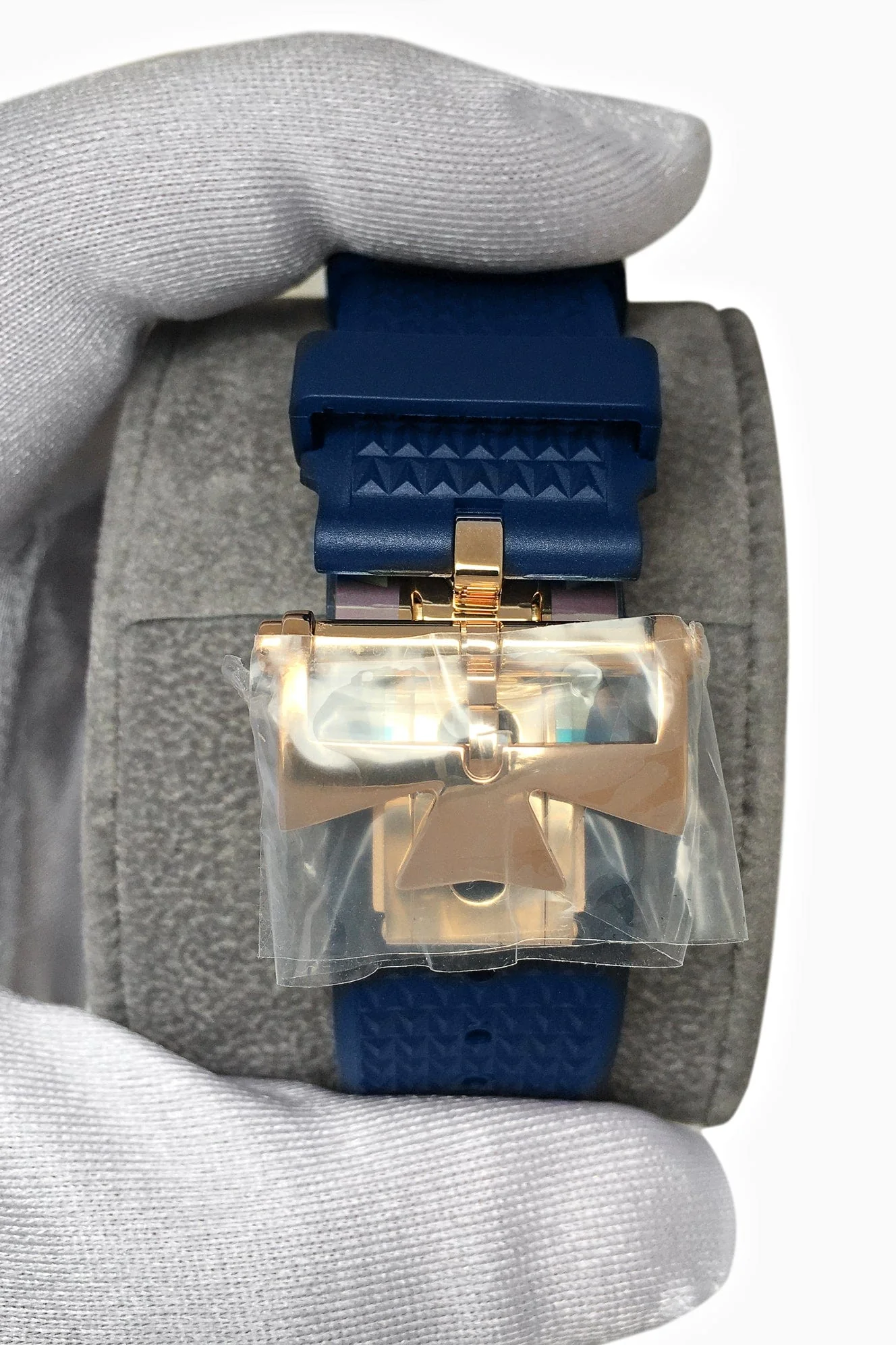 Vacheron Constantin Overseas 4300V/000R-B064 Ewiger Kalender Ultra-Thin Rose Gold Silver Dial