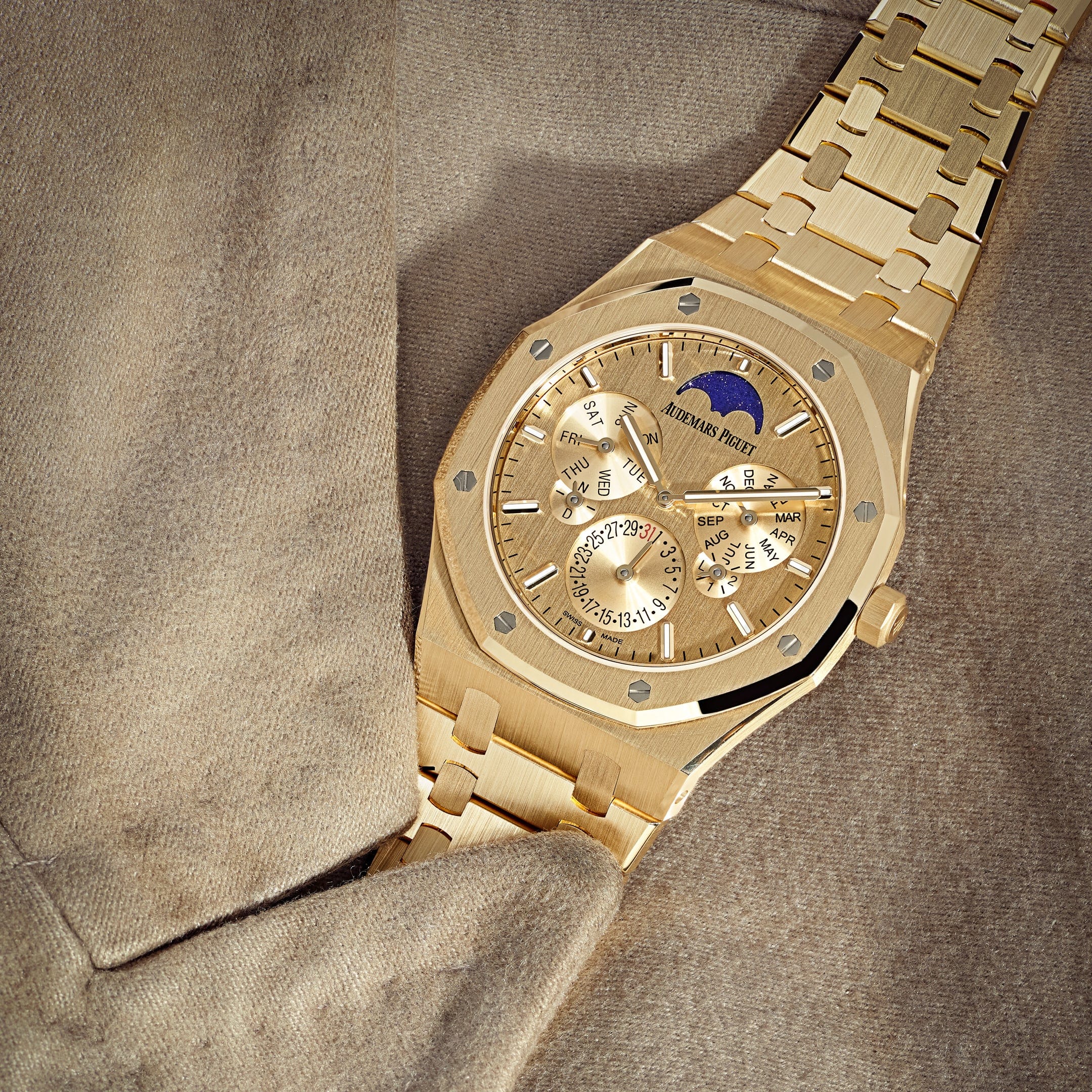 Audemars Piguet Royal Oak 26586BA.OO.1240BA.99  Perpetual Calendar Ultra-Thin Yellow Gold Champagne Dial Limited Edition of 88 (2024)