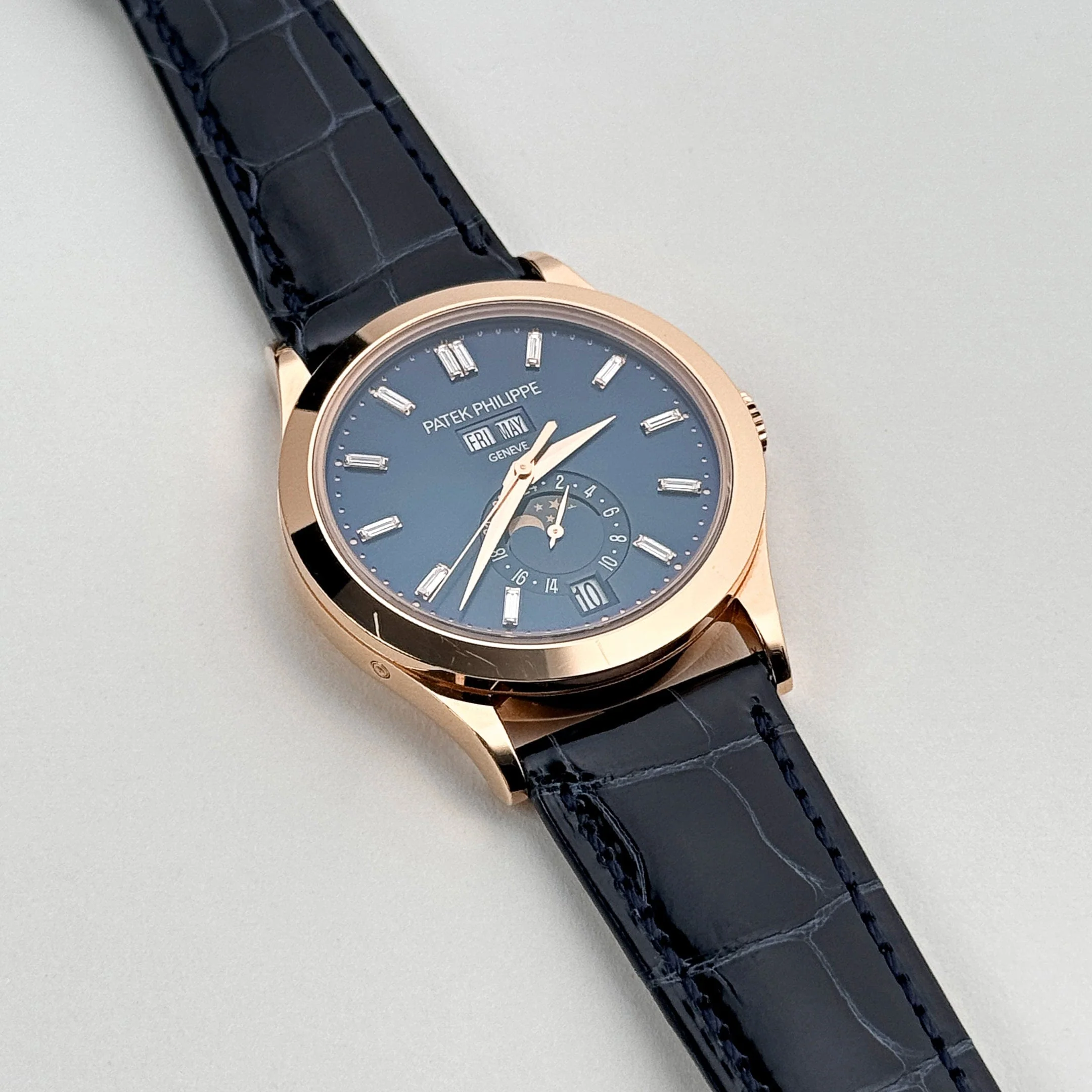Patek Philippe Complications 5396R-015 Annual Calendar Rose Gold Blue Dial (2019)