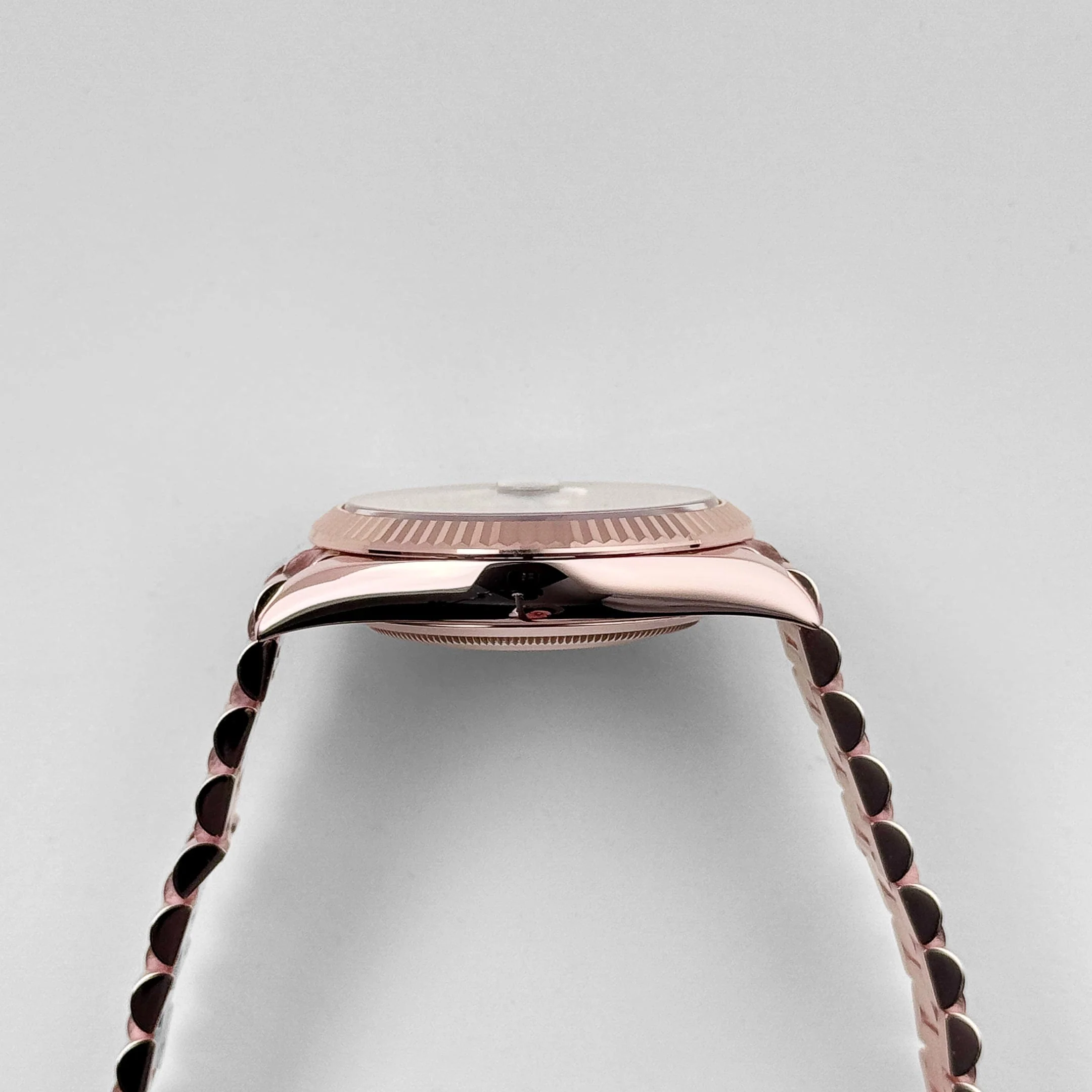 Rolex Day-Date 40 228235 Rose Gold Chocolate Roman Dial (2025)