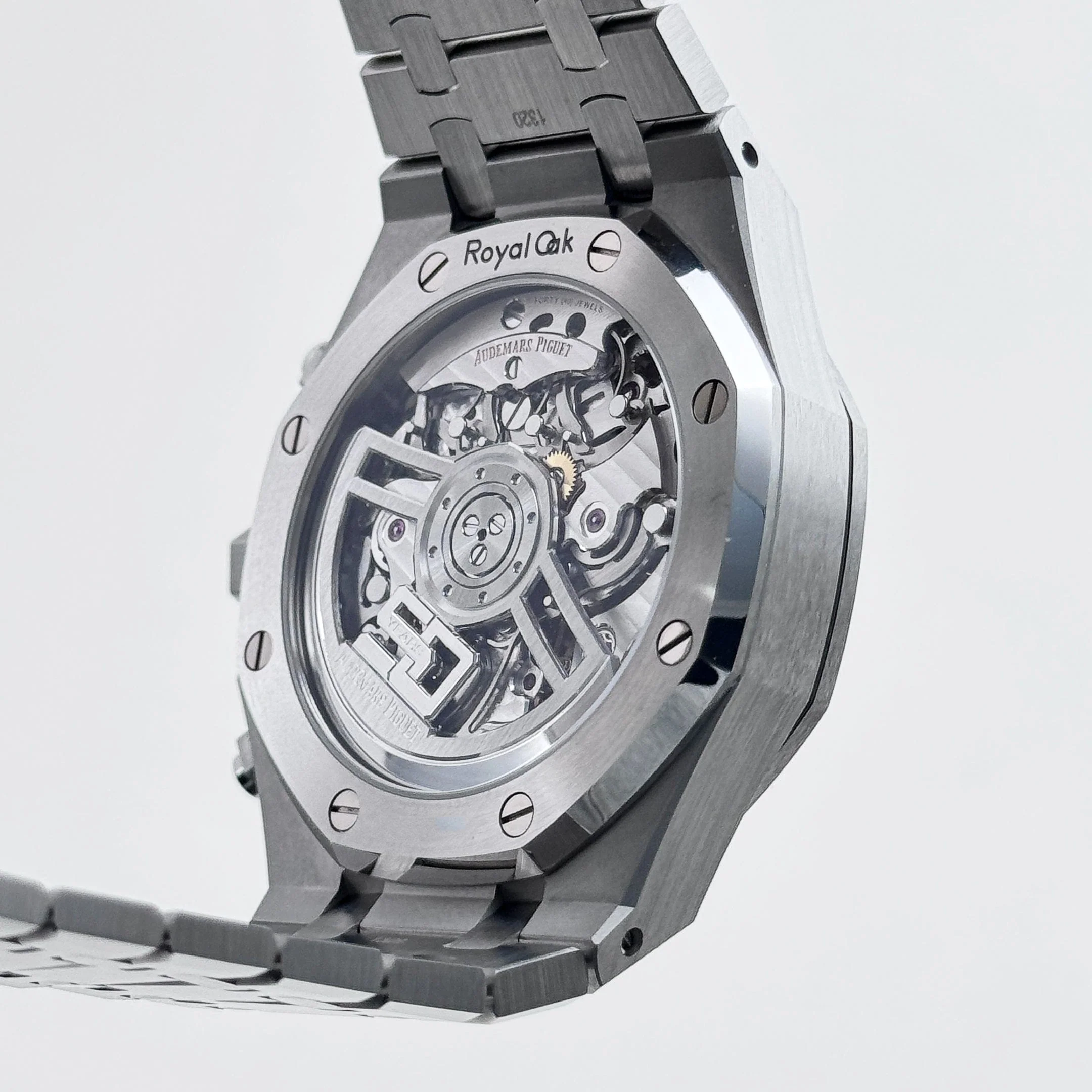 Audemars Piguet Royal Oak 26240ST.OO.1320ST.04 Selfwinding Chronograph '50th Anniversary' Stainless Steel Khaki Green Dial (2022)