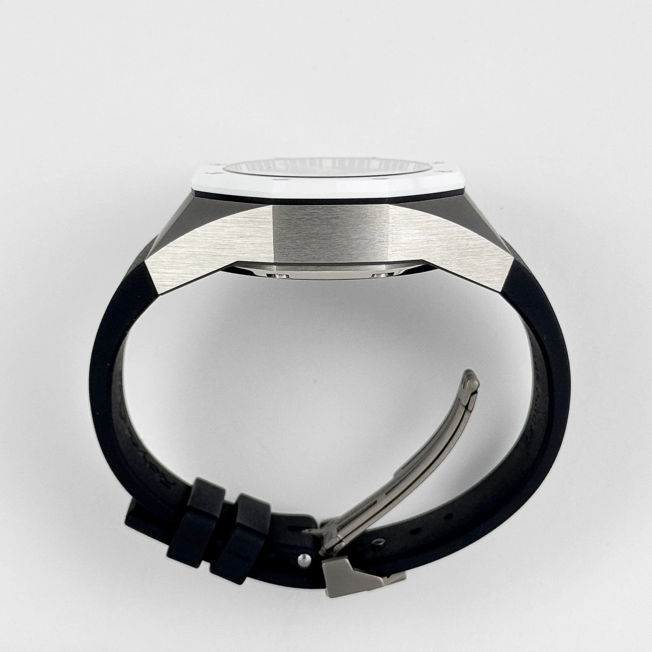 Audemars Piguet Royal Oak Concept 26580IO.OO.D010CA.01 Tourbillon GMT Titanium