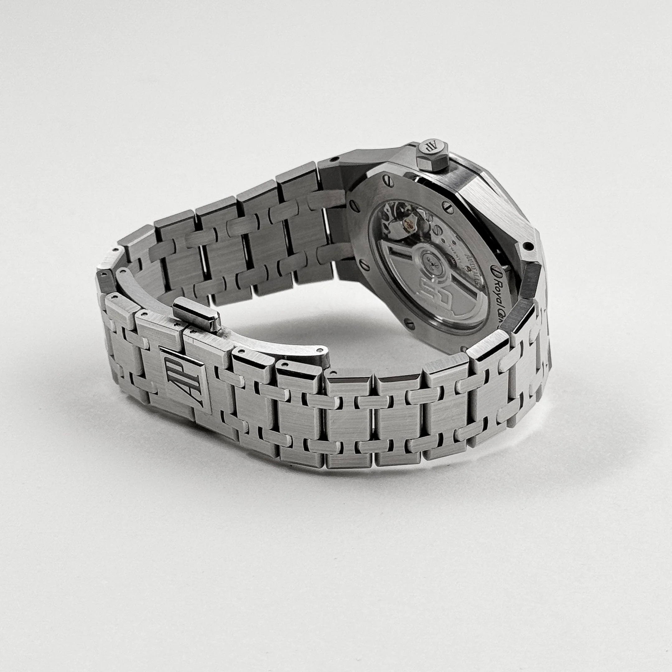 Audemars Piguet Royal Oak 77450ST.OO.1361.ST.01 ‘50th Anniversary’ Stainless Steel Silver-Toned Dial (2022)