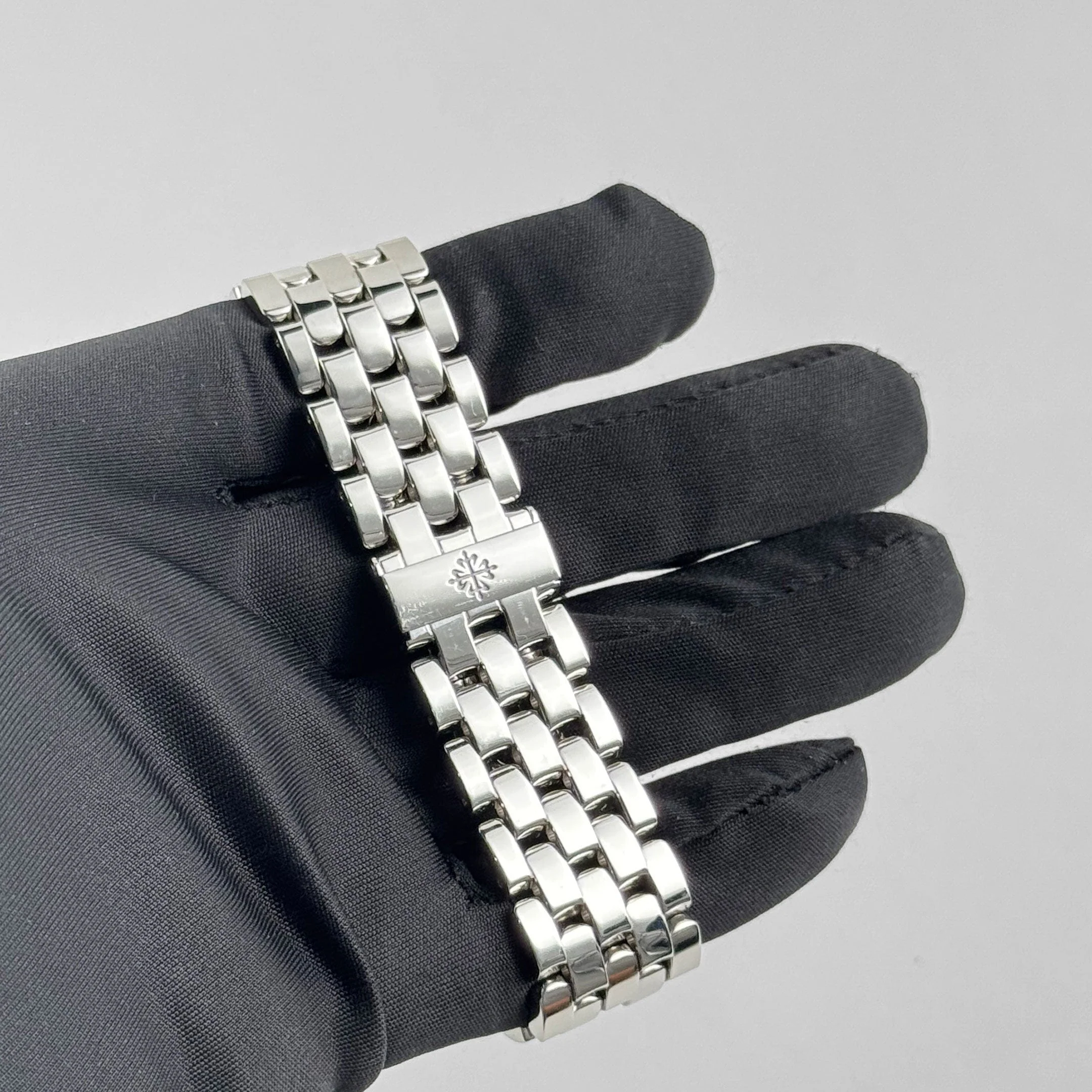 Patek Philippe Complications 5131/1P-001 World Time Platinum (2017)