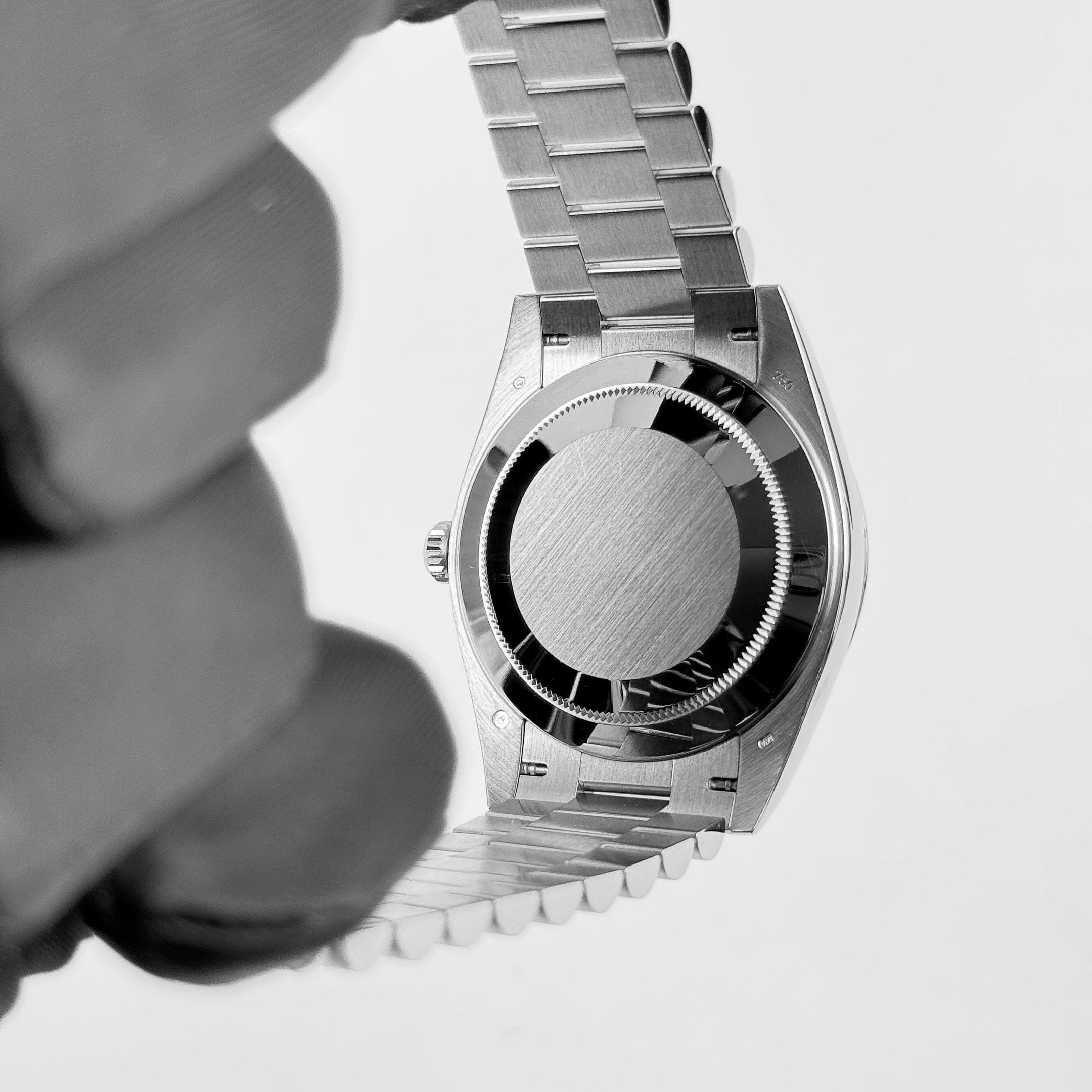 Rolex-Day Date 40 228239 White Gold Silver Stripe Motif Dial (2018)