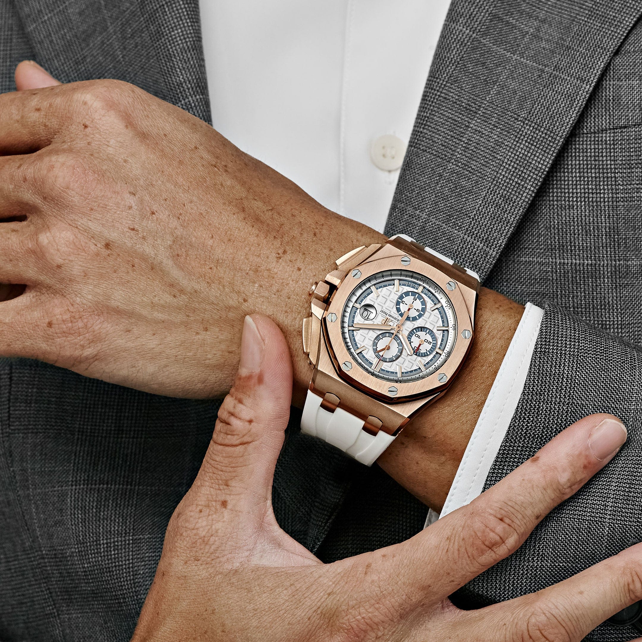 Audemars Piguet Royal Oak Offshore 26408OR.OO.A010CA.01 'Summer' Chronograph Rose Gold White Dial Limited Edition of 500 (2017)