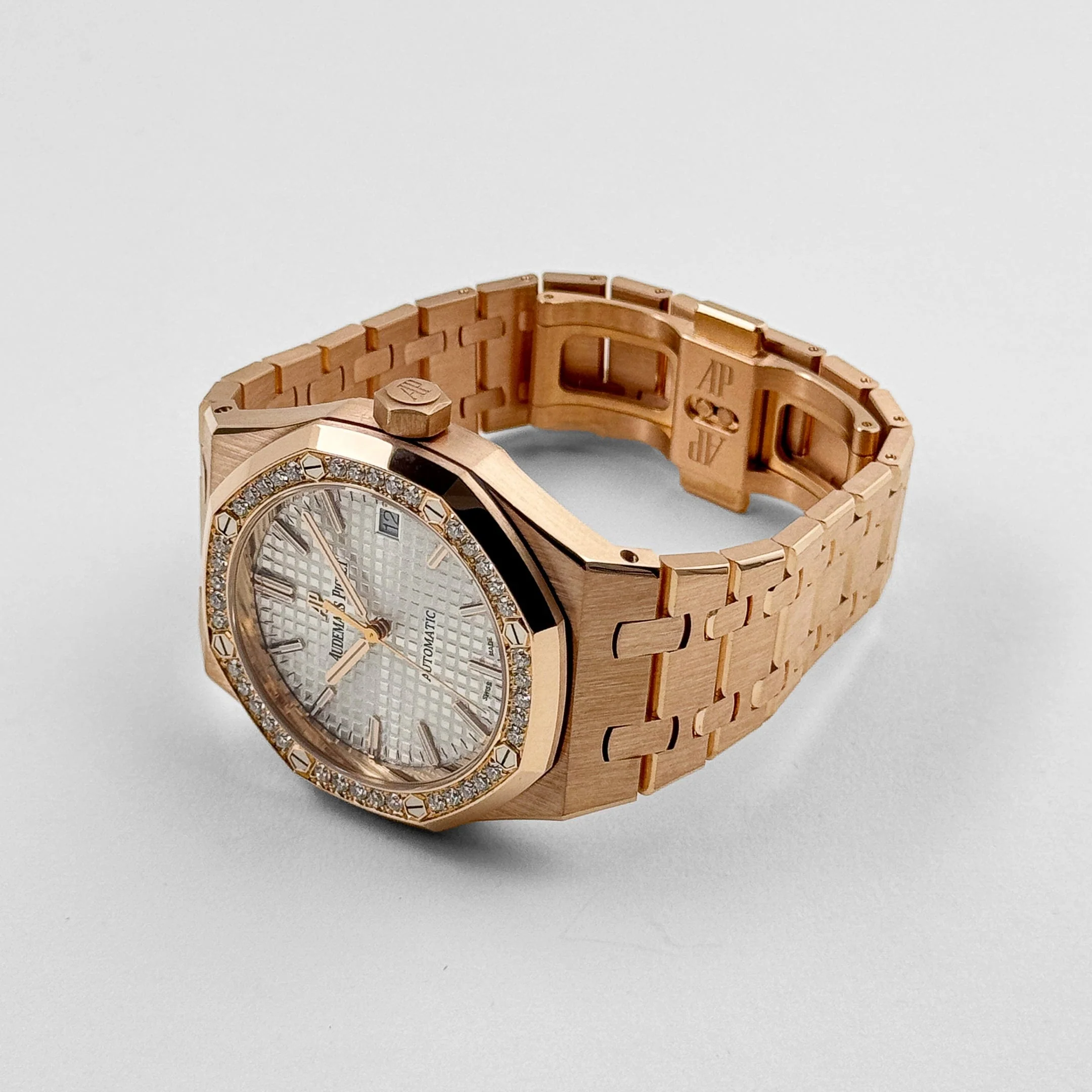 Audemars Piguet Royal Oak 15451OR.ZZ.1256OR.01.A 'Ladies' Rose Gold White Dial Diamond Bezel