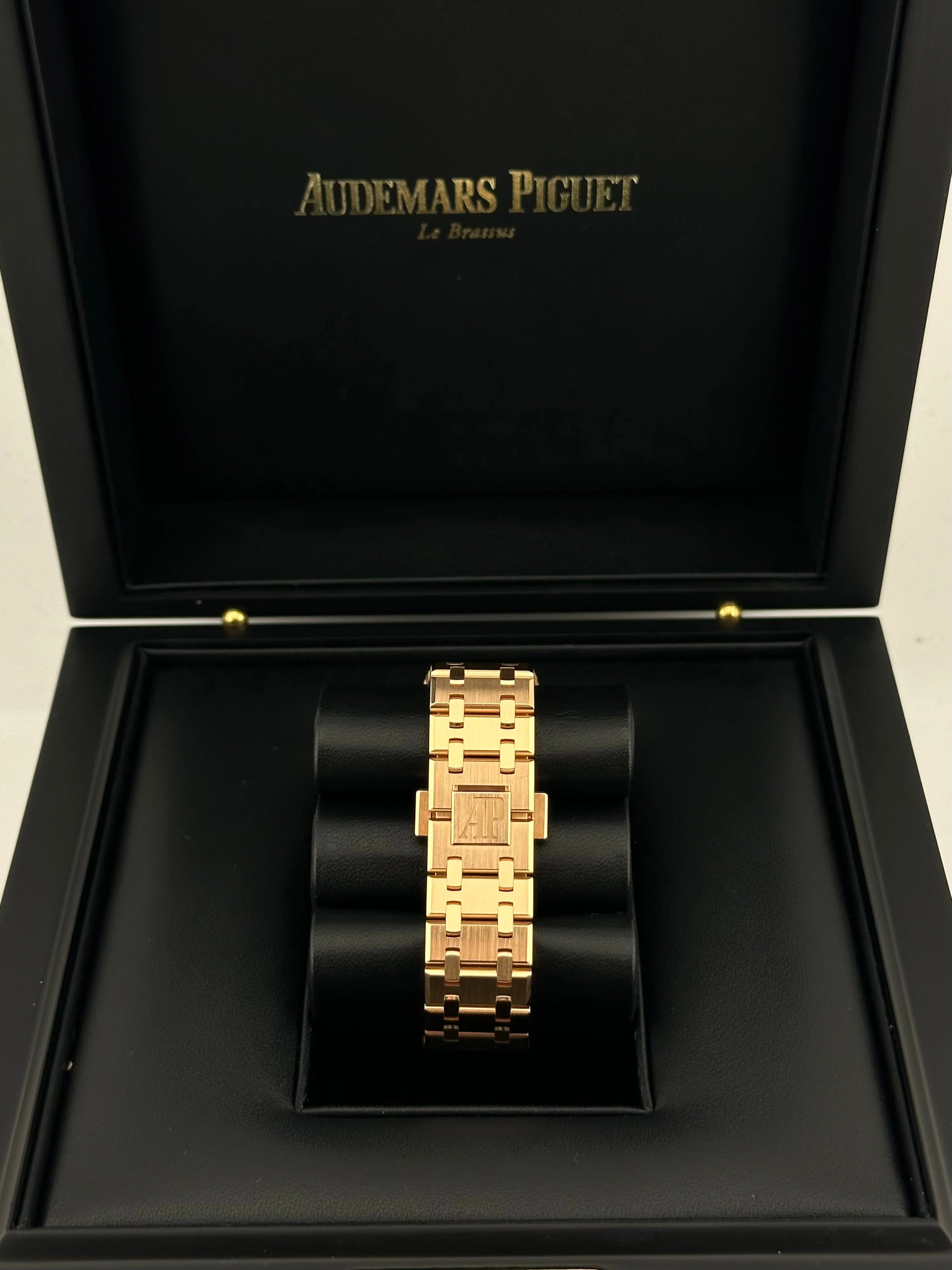 Audemars Piguet Royal Oak 26315OR.OO.1256OR.01 Chronograph Rose Gold Silver Dial