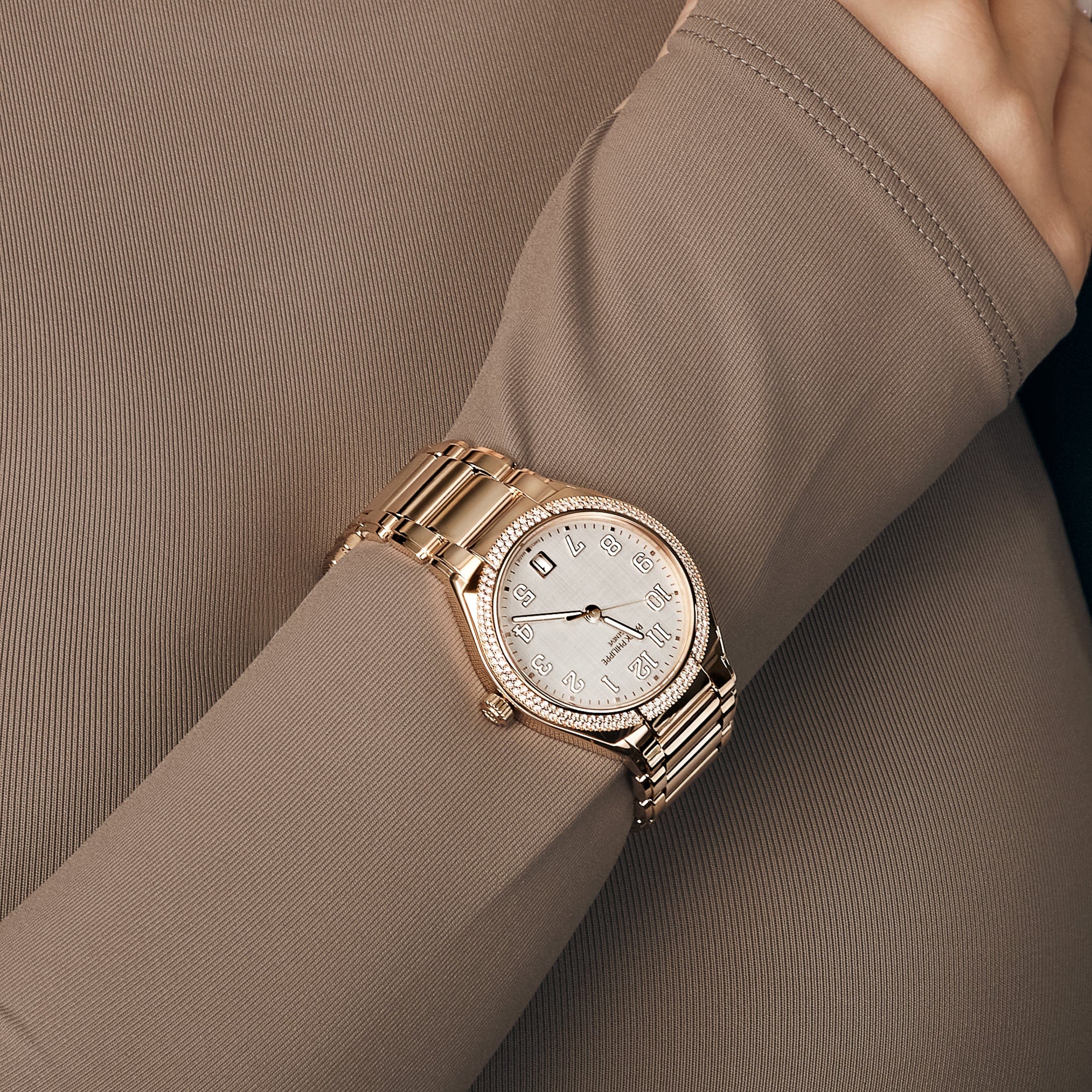 Patek Philippe Twenty-4 7300/1200R-010 Rose Gold Silver Dial