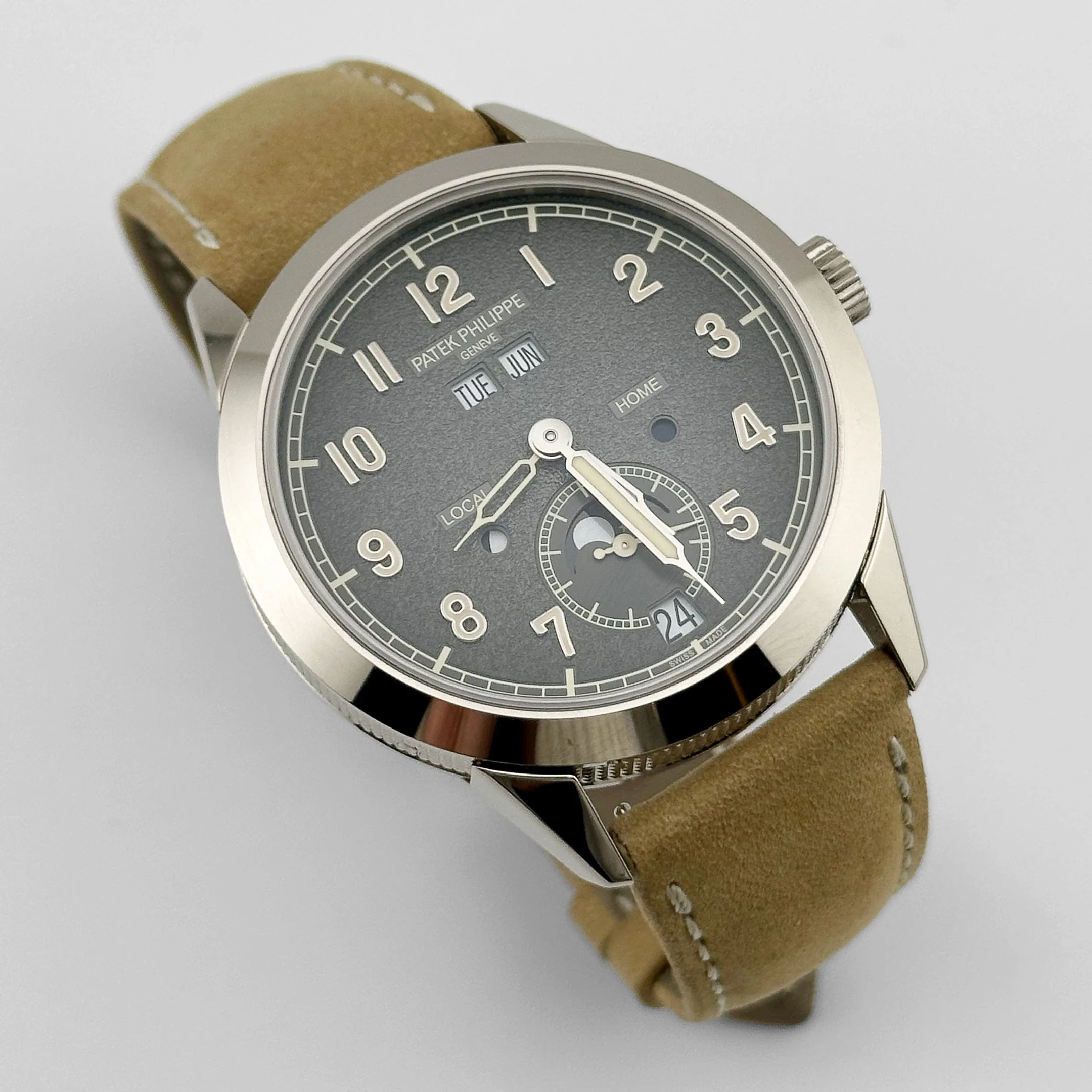 Patek Philippe Complications 5326G-001 White Gold Grey Dial (2024)