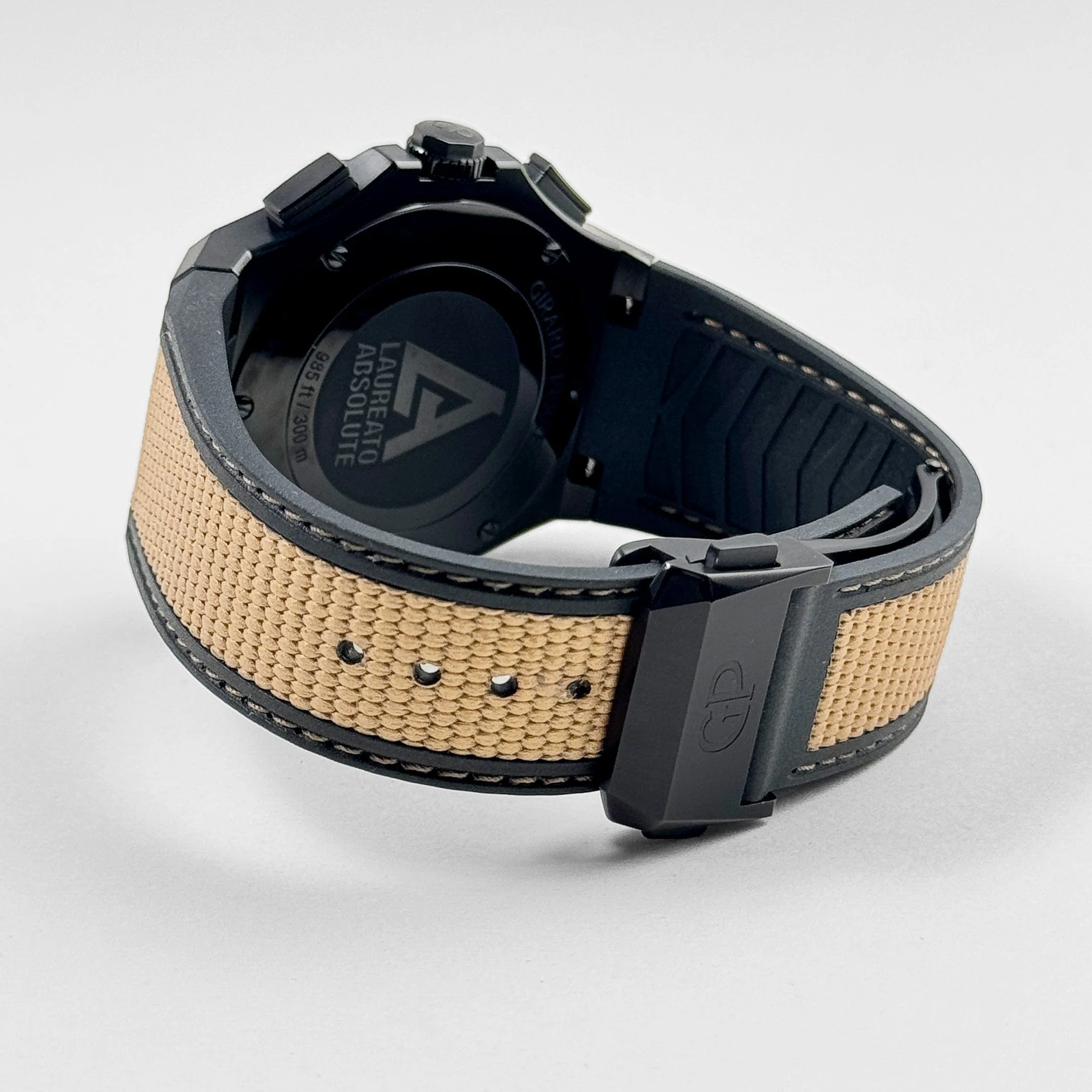 Girard Perregaux Laureato Absolute Gold Fever 81060-21-492-FH3A Titanium PVD