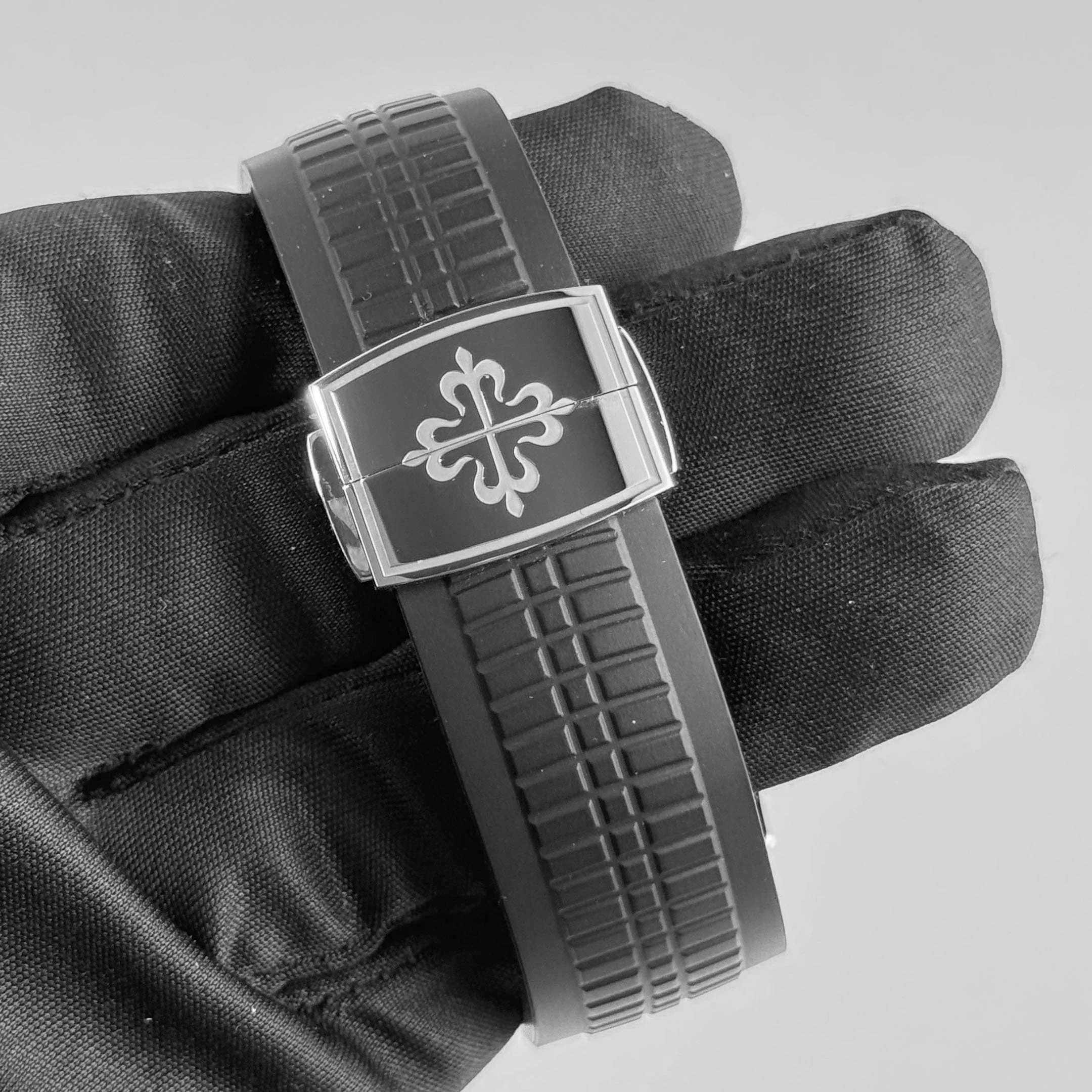 Patek Philippe Aquanaut 5167/1A-001 Stainless Steel Black Dial (2023)