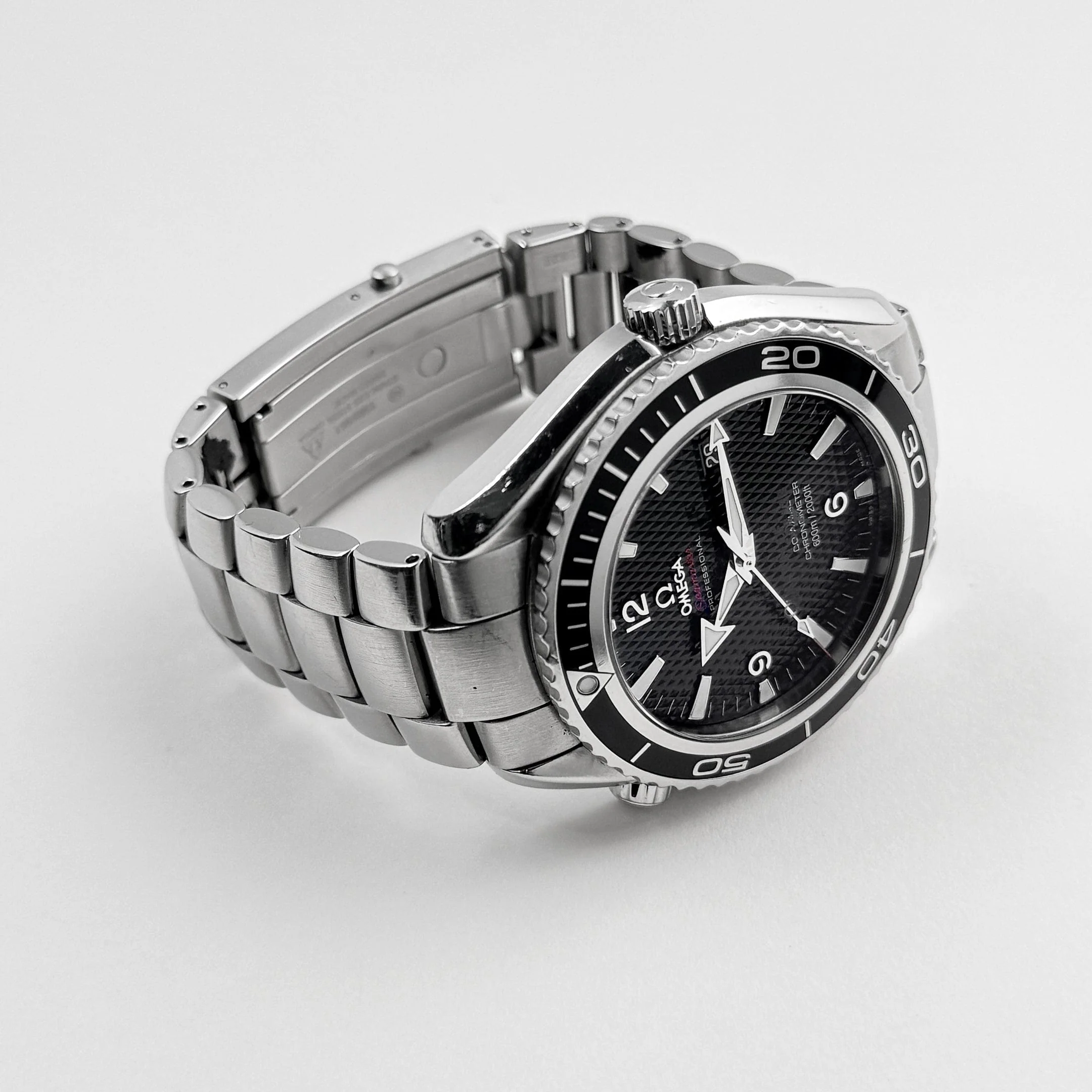Omega Seamaster Planet Ocean 222.30.46.20.01.001  600m “Quantum of Solace” Black Dial Limited Edition (2008)