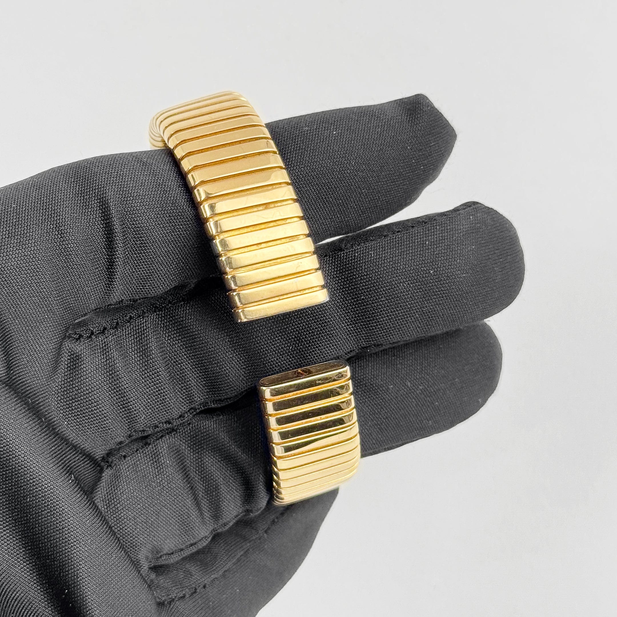 BVLGARI Tubogas BB192TG 1 Row Yellow Gold Black Diamond Dial Quartz