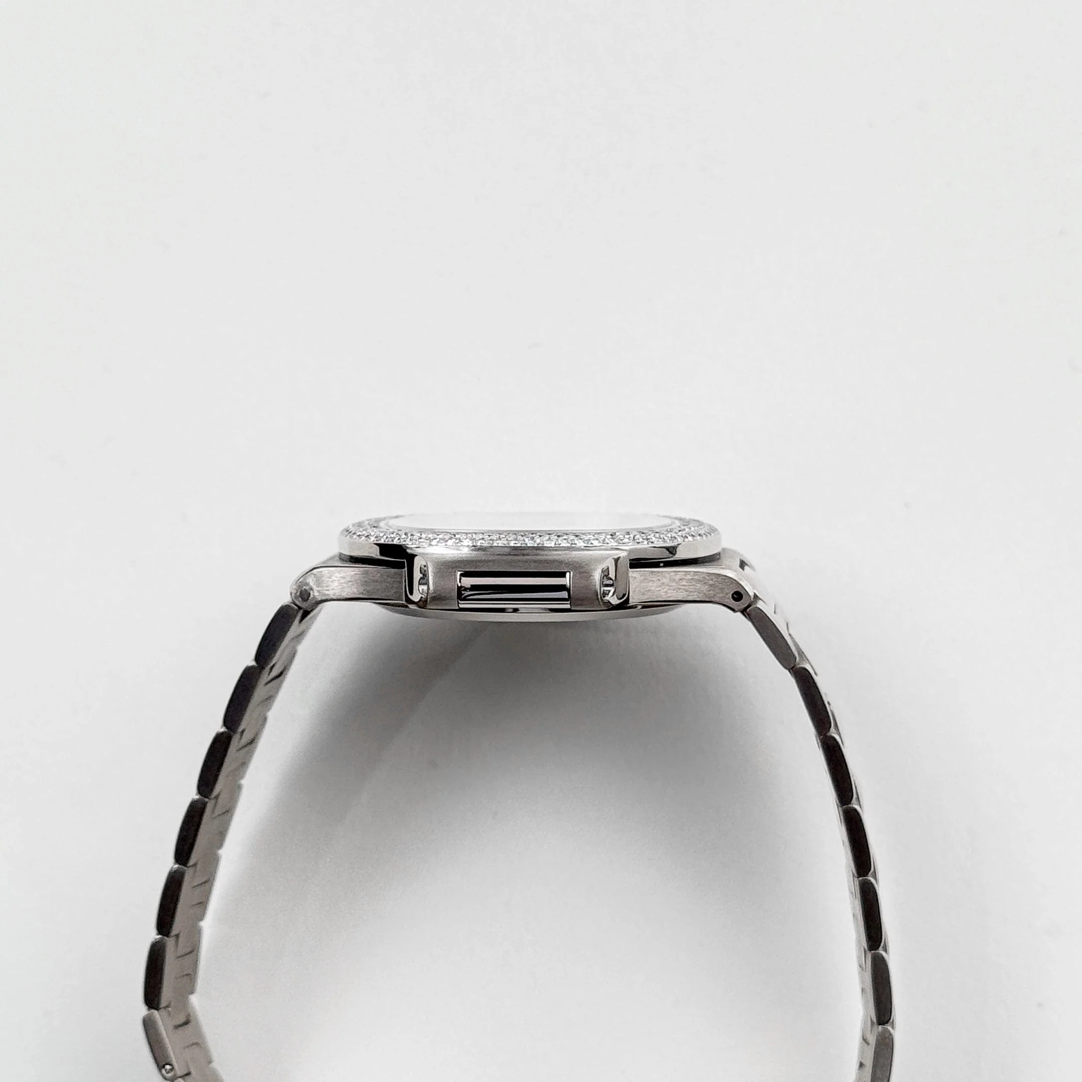 Patek Philippe Nautilus 3800/4G-001 White Gold White Dial Diamond Set (2004)