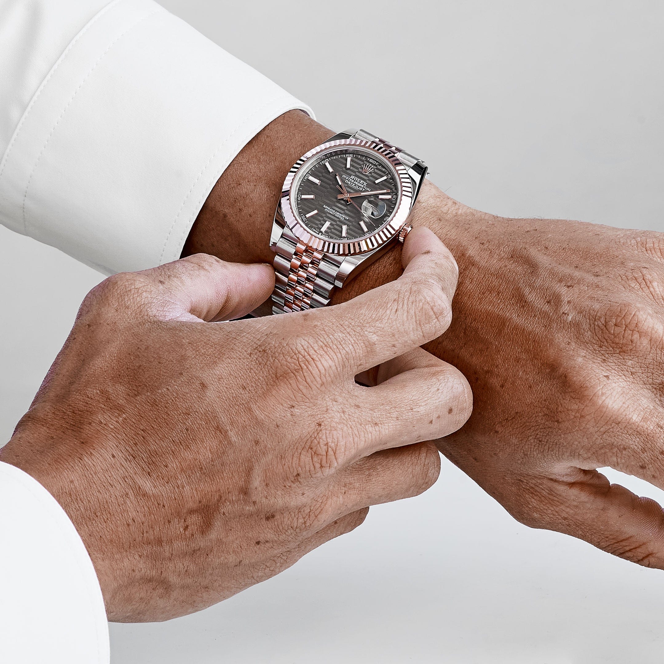 Rolex Datejust 41 126331 Rose Gold Stainless Steel Grey Motif Dial Jubilee (2024)