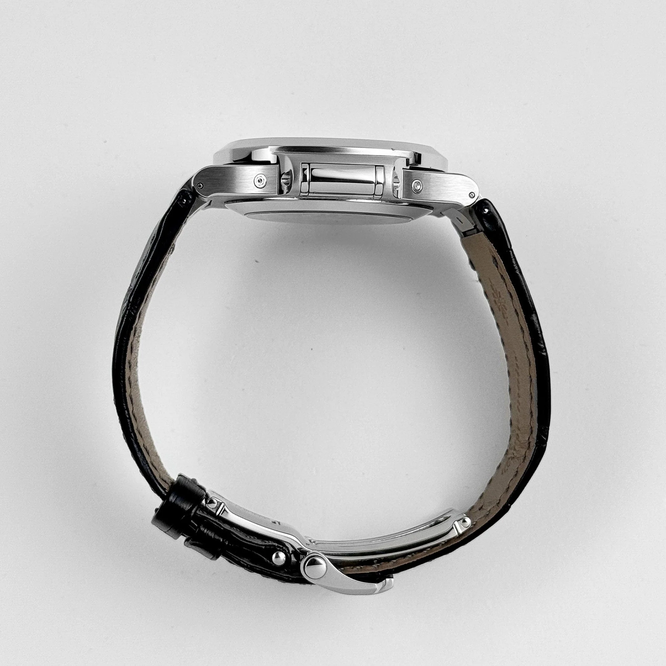 Patek Philippe Nautilus 5726A-001 Annual Calendar Moon Phases (2024)