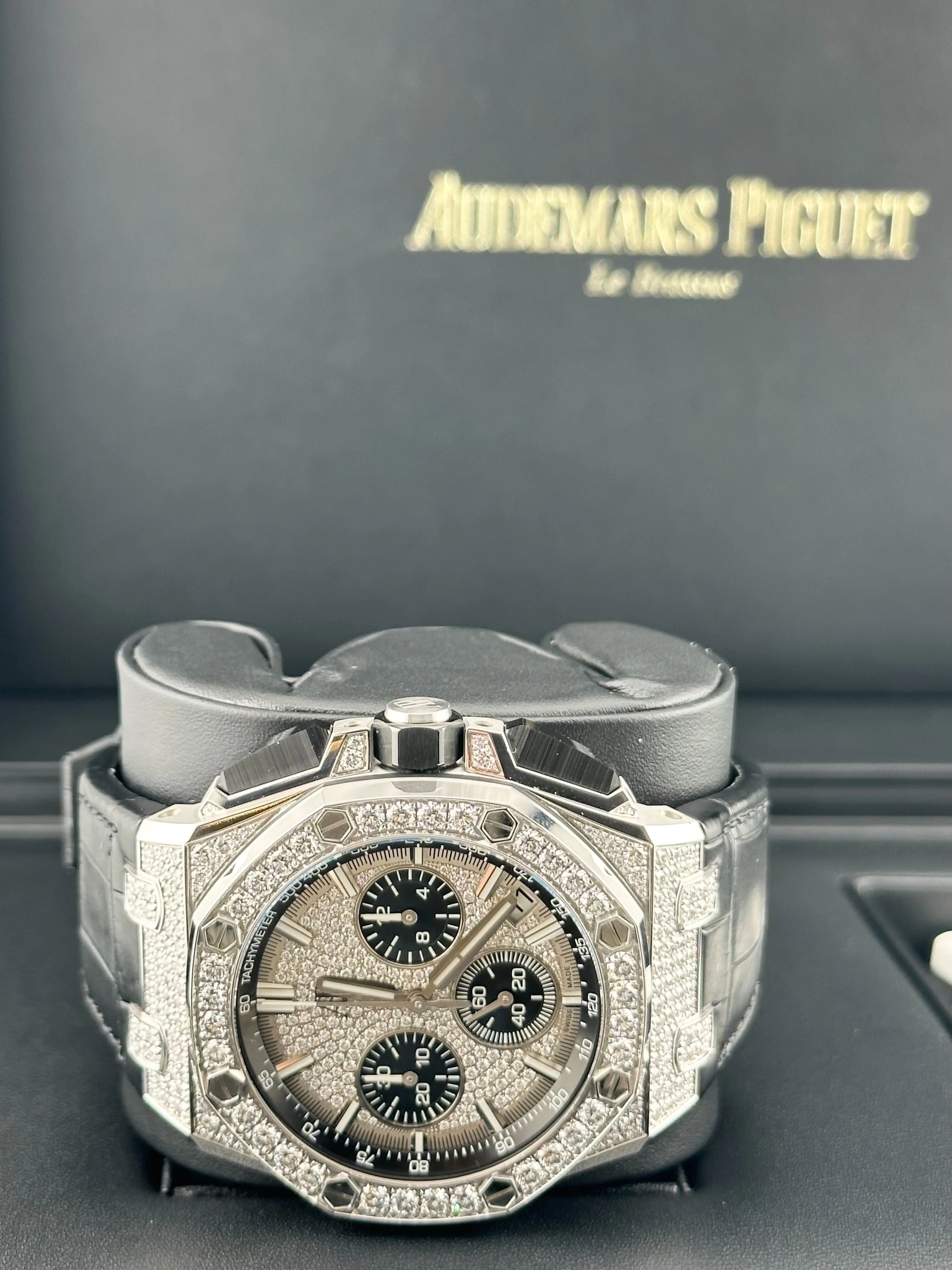 Audemars Piguet Royal Oak Offshore 26423BC.ZZ.D002CA.01 Chronograph Diamond Case And Bezel