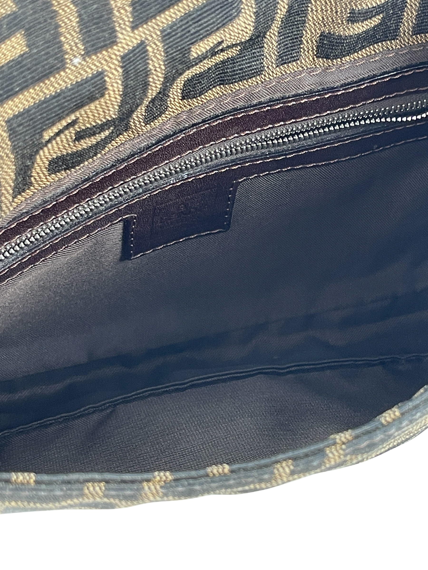 FENDI - Brown Zucca Baguette Handbag Silver Hardware